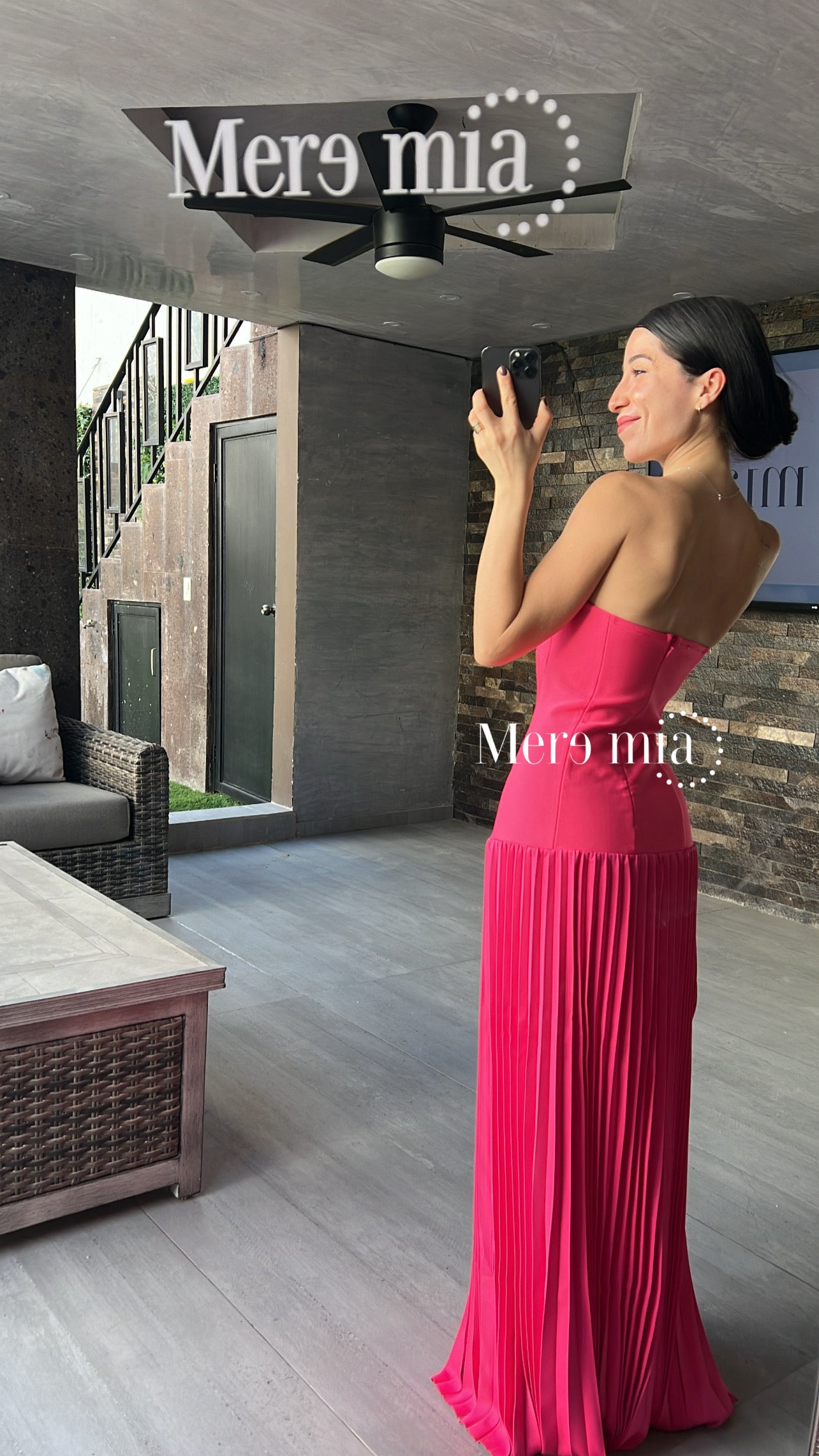 Vestido rosa liso plisado