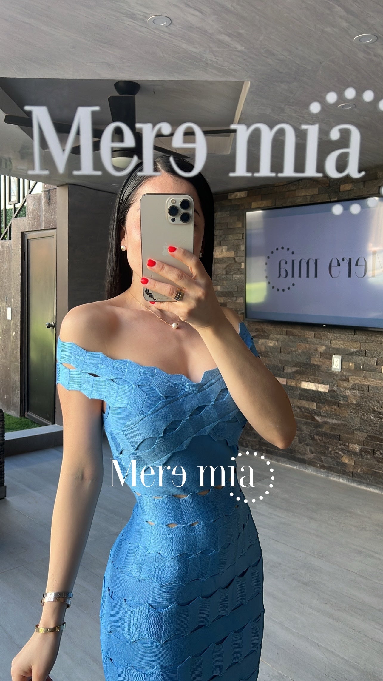 Vestido azul ruff hombros