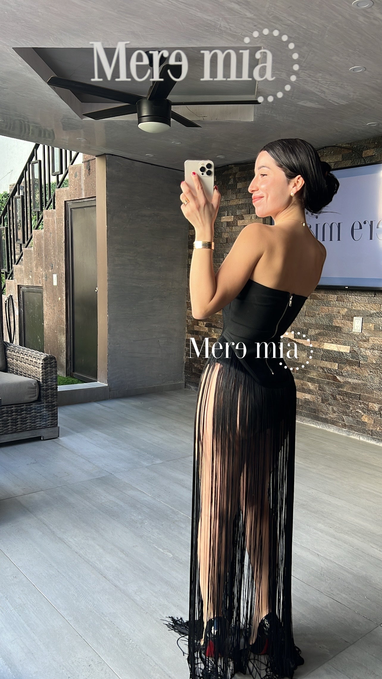 Vestido negro barbas largo