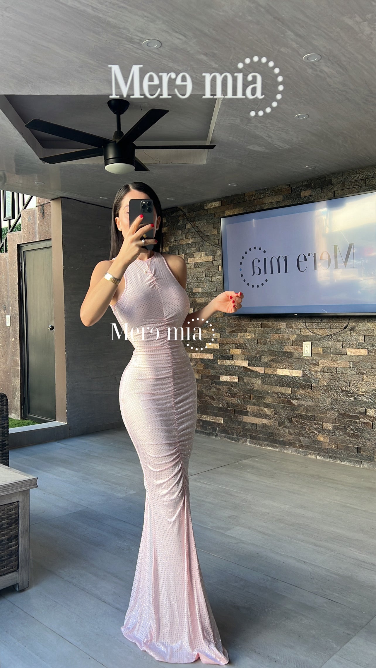 Vestido rosa puntos plisado