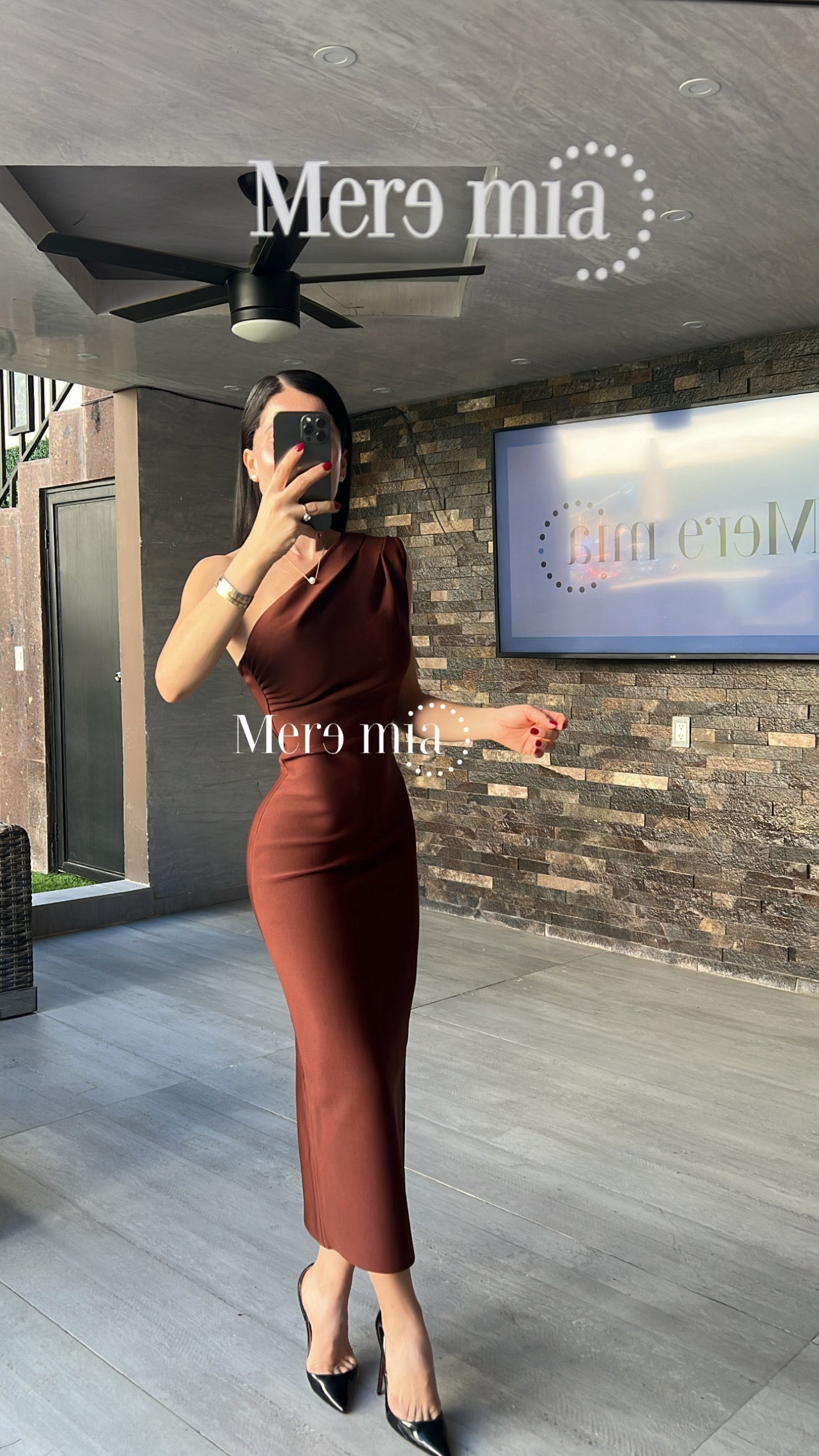 Vestido café hombro