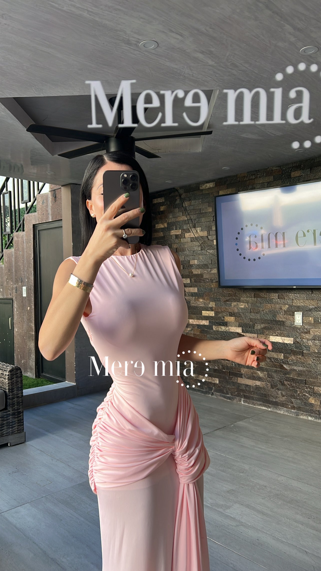 Vestido rosa plisado tira