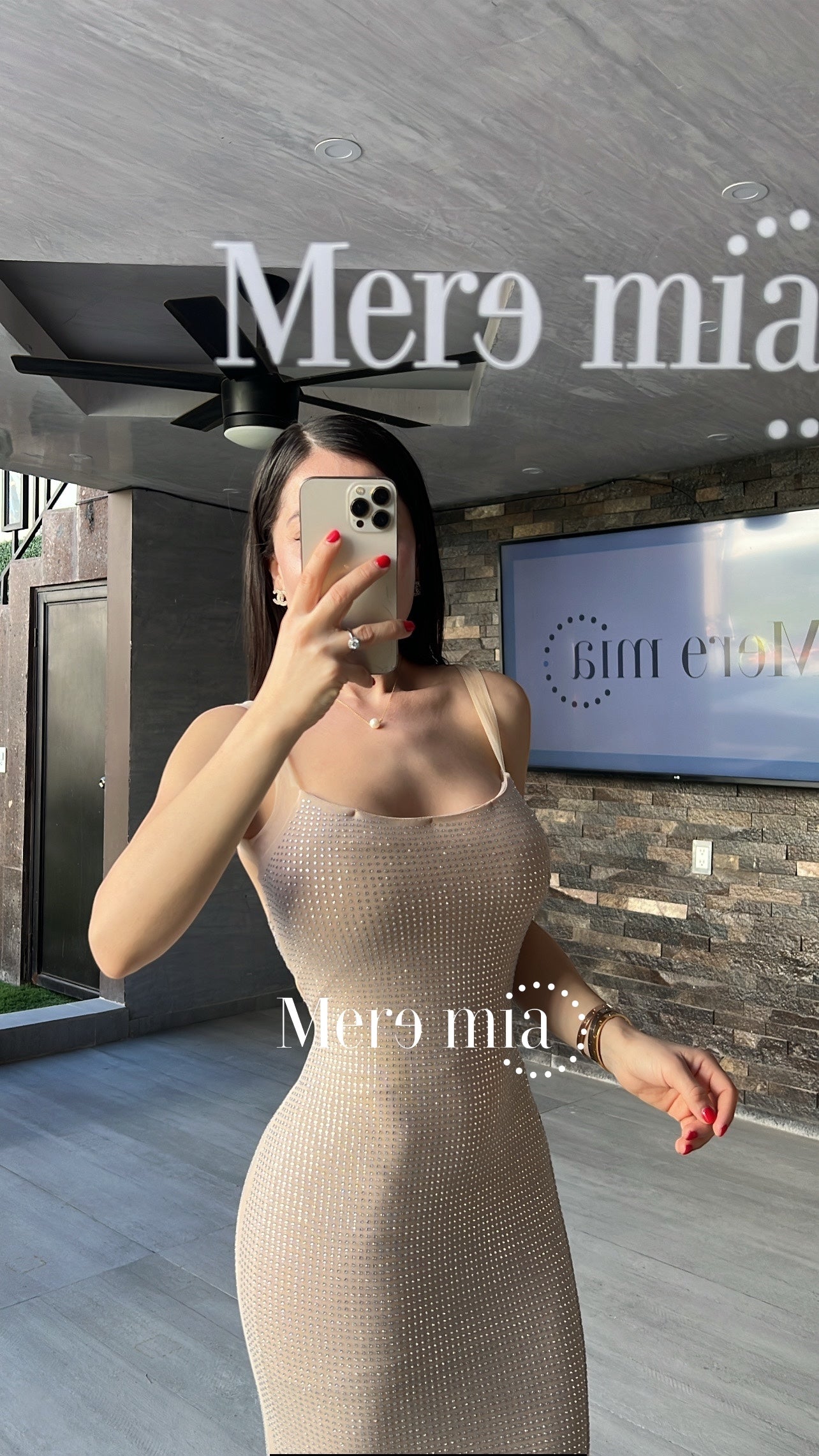 Vestido beige puntos malla