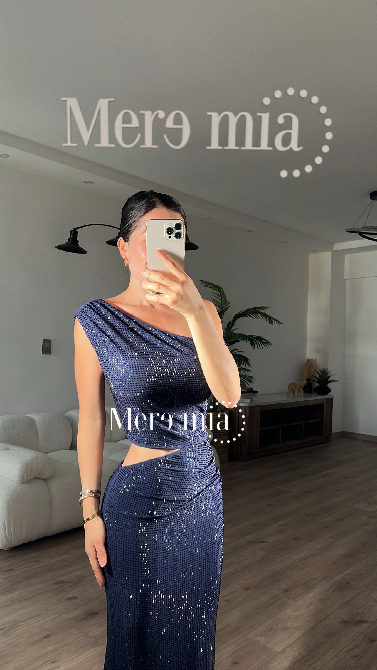 Vestido azul puntos hombro