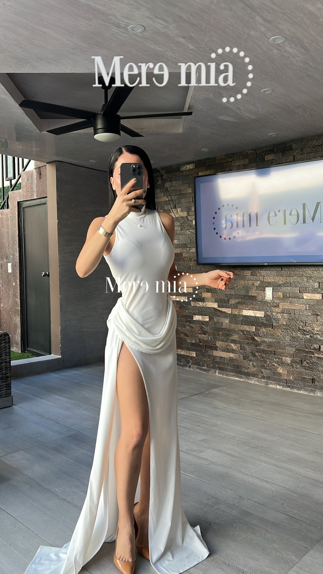 Vestido cuello olan plis