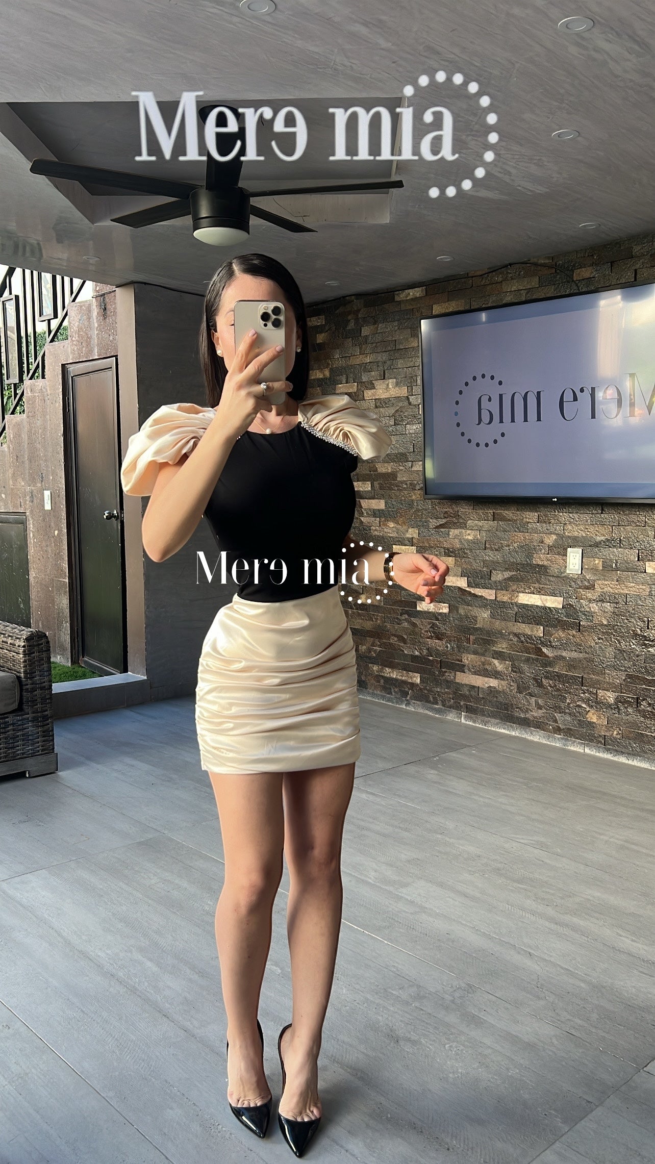 Vestido negro perla plisado