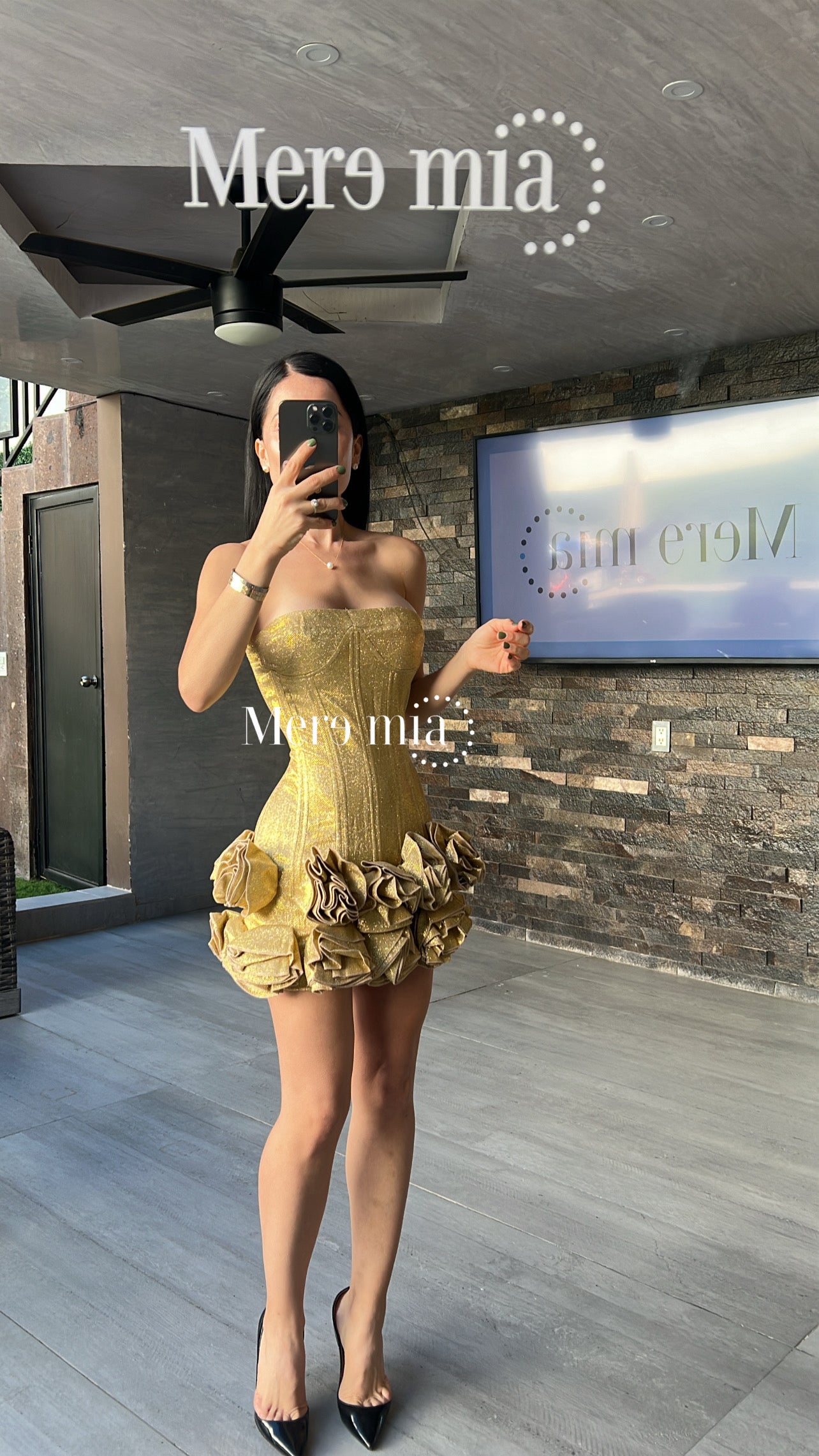 Vestido dorado flores ab