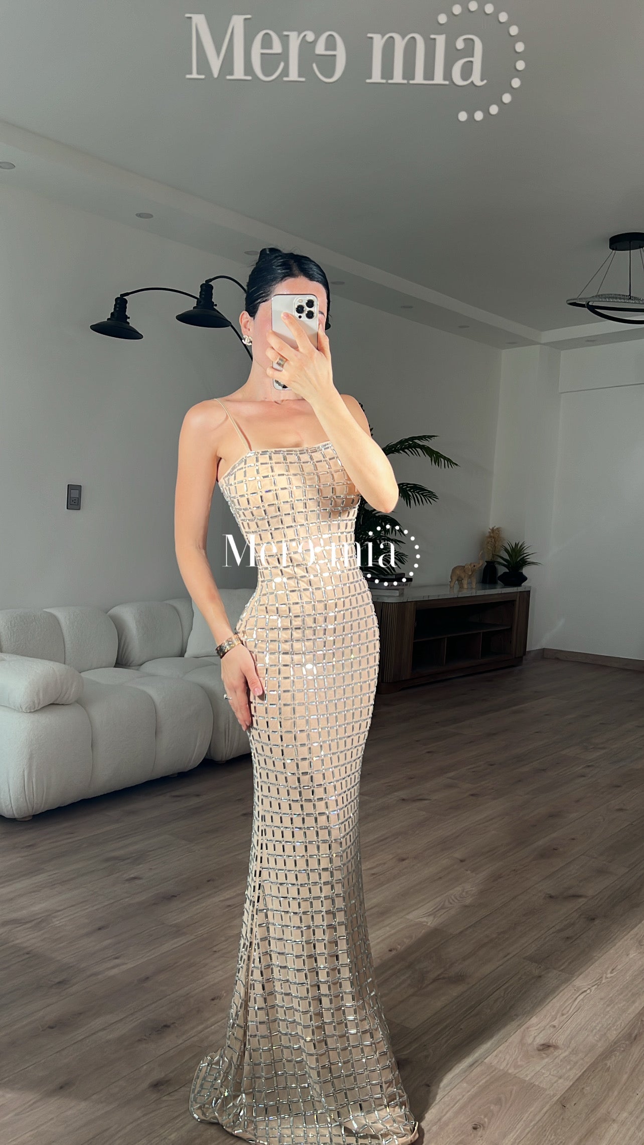Vestido nude cuadros