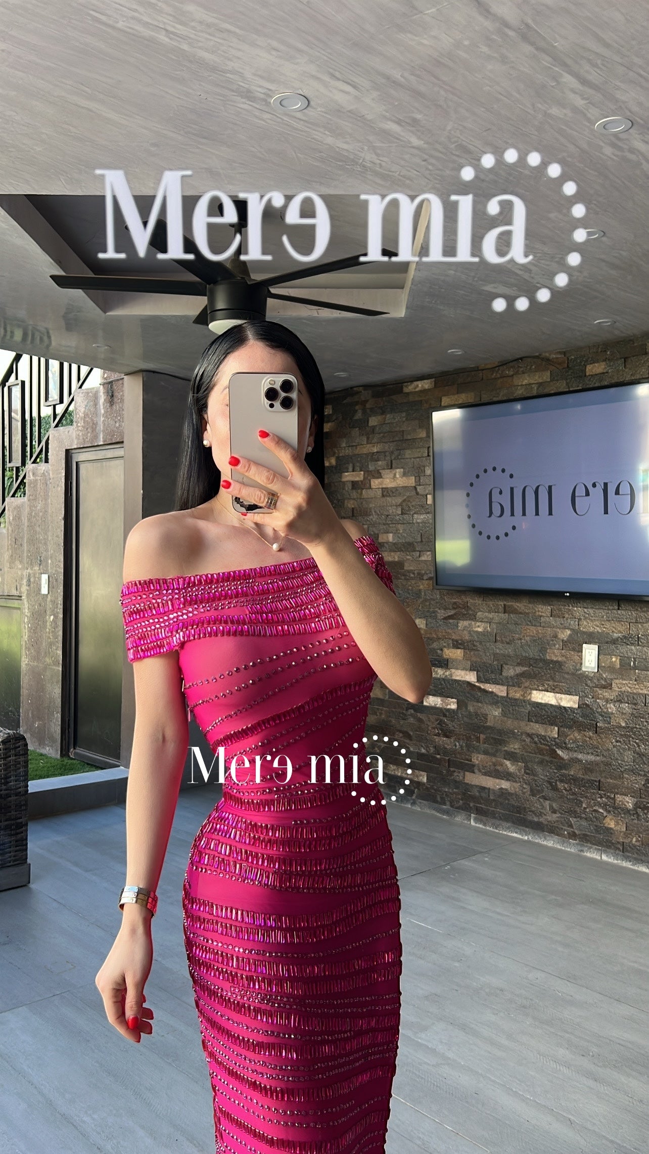 Vestido rosa apl hombros