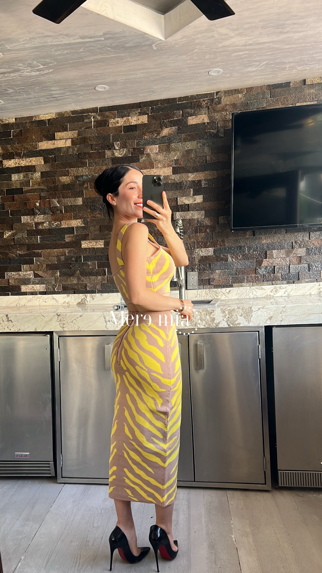 Conjunto amarillo beige