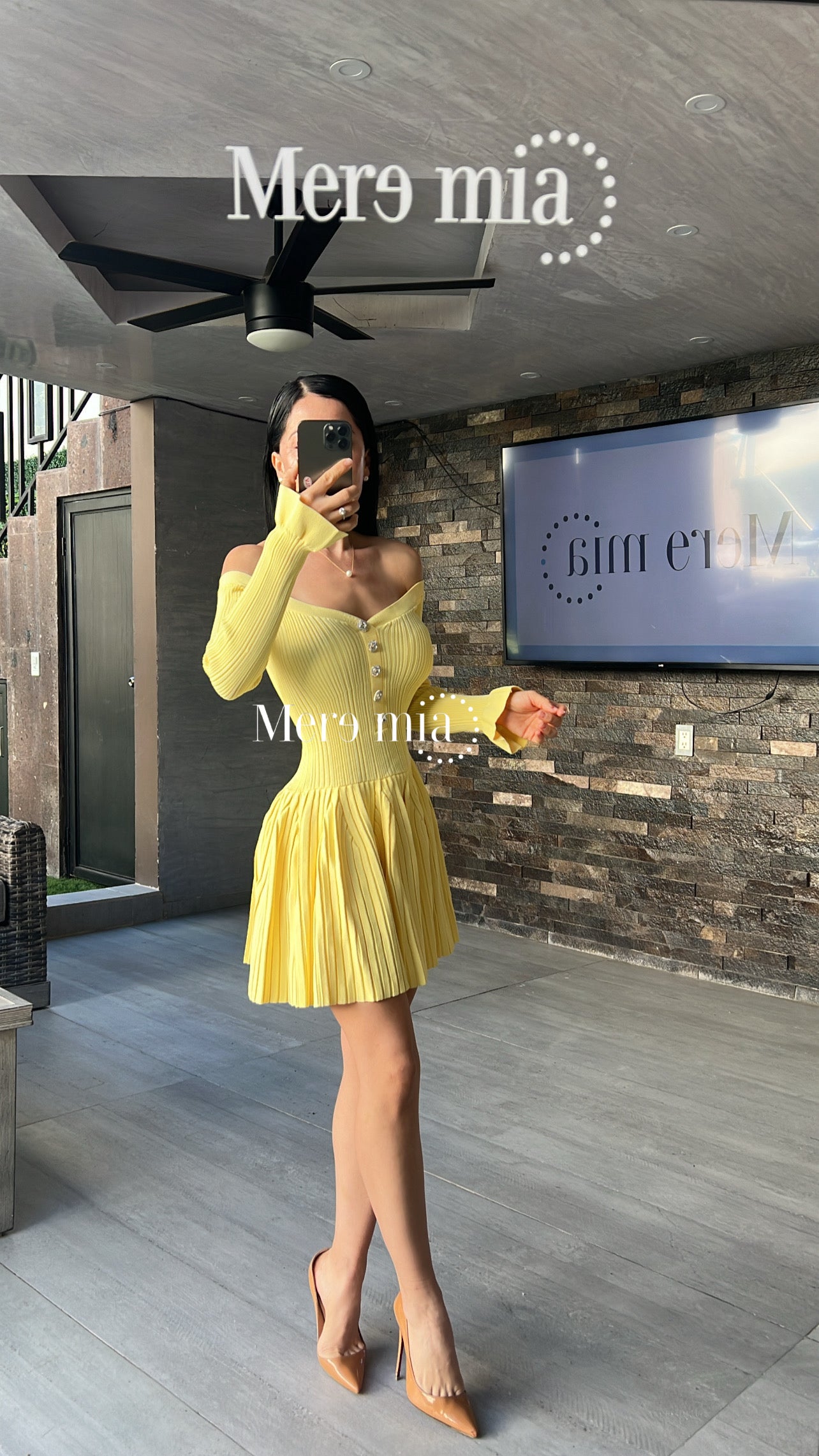 Vestido amarillo rayado olanes