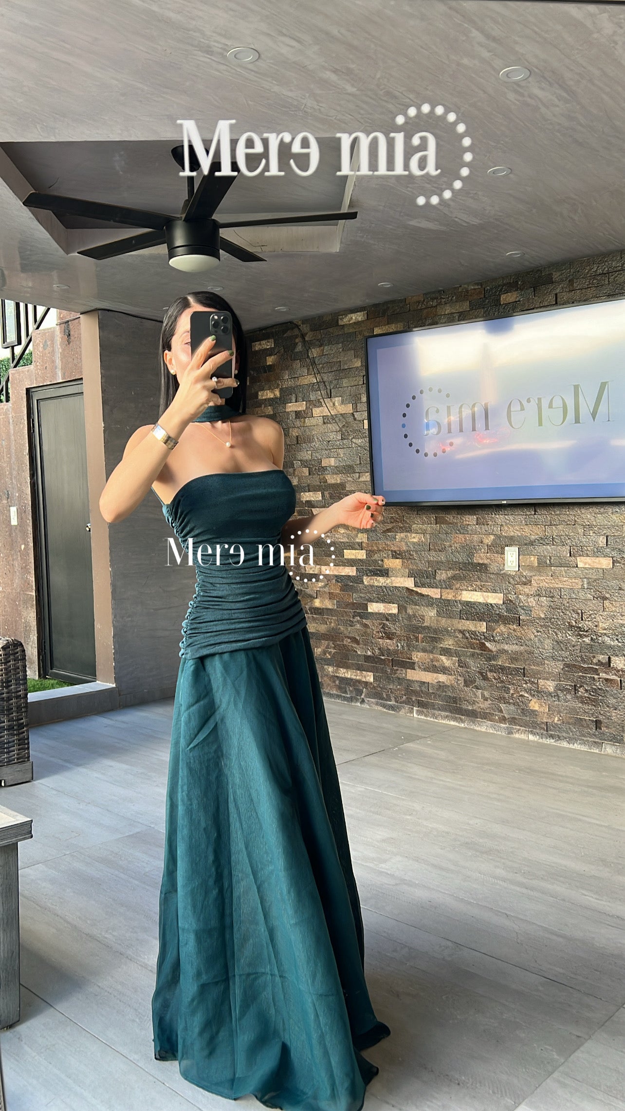 Vestido verde plisado