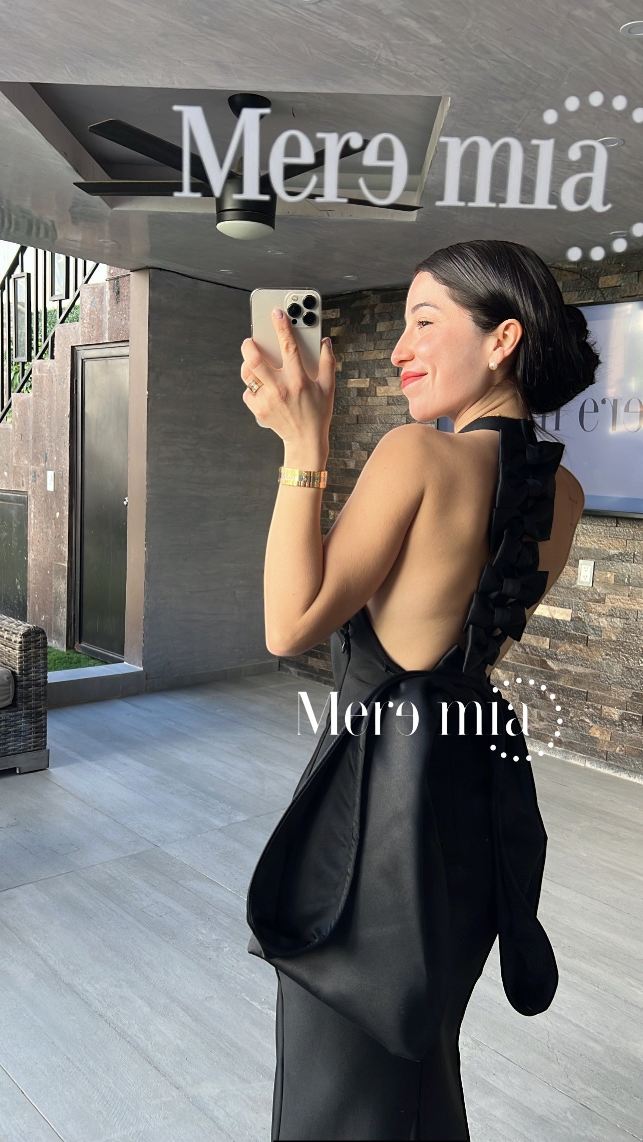 Vestido negro moño