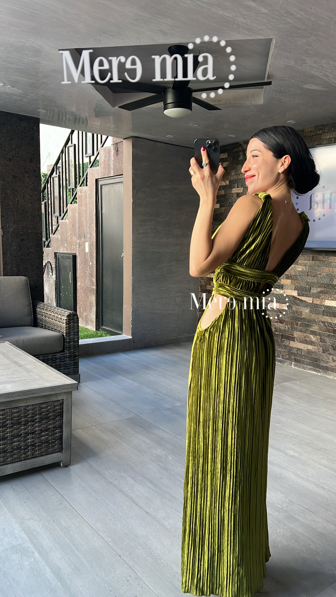 Vestido verde plisado