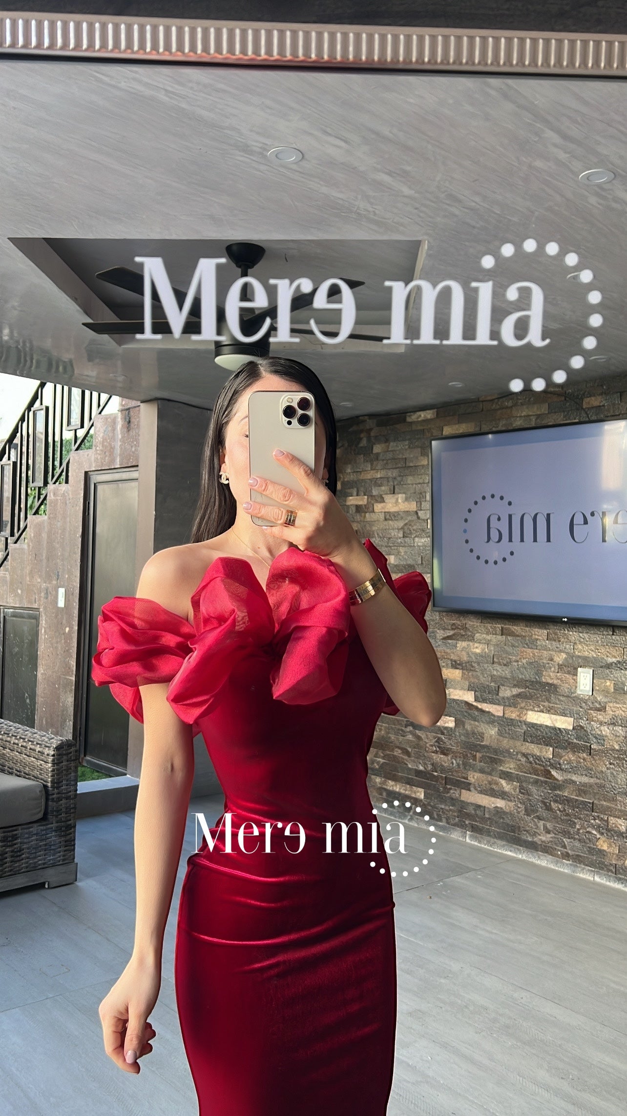 Vestido tinto scrunchie tul