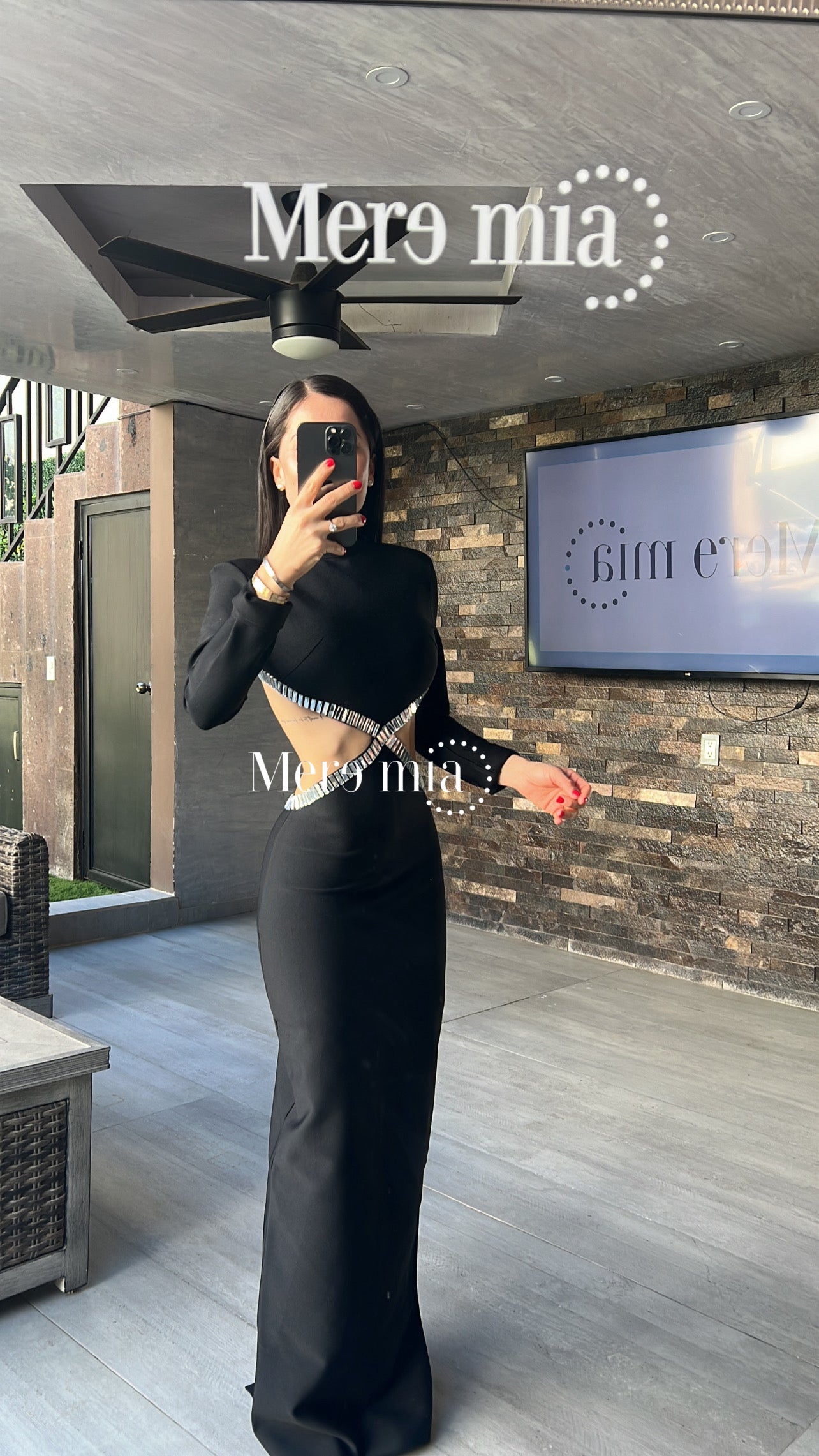 Vestido negro apl plata espalda