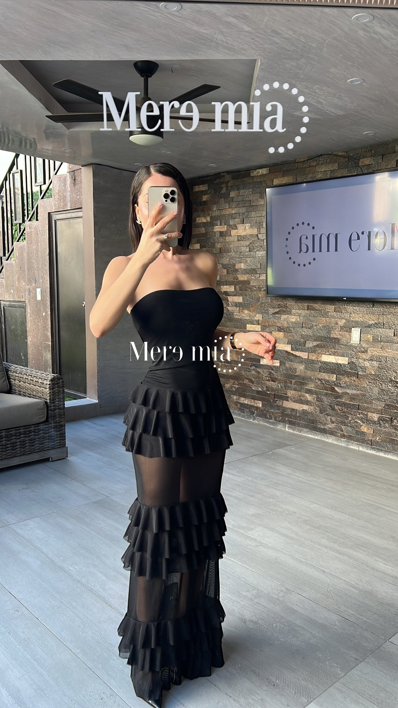 Vestido negro olanes malla