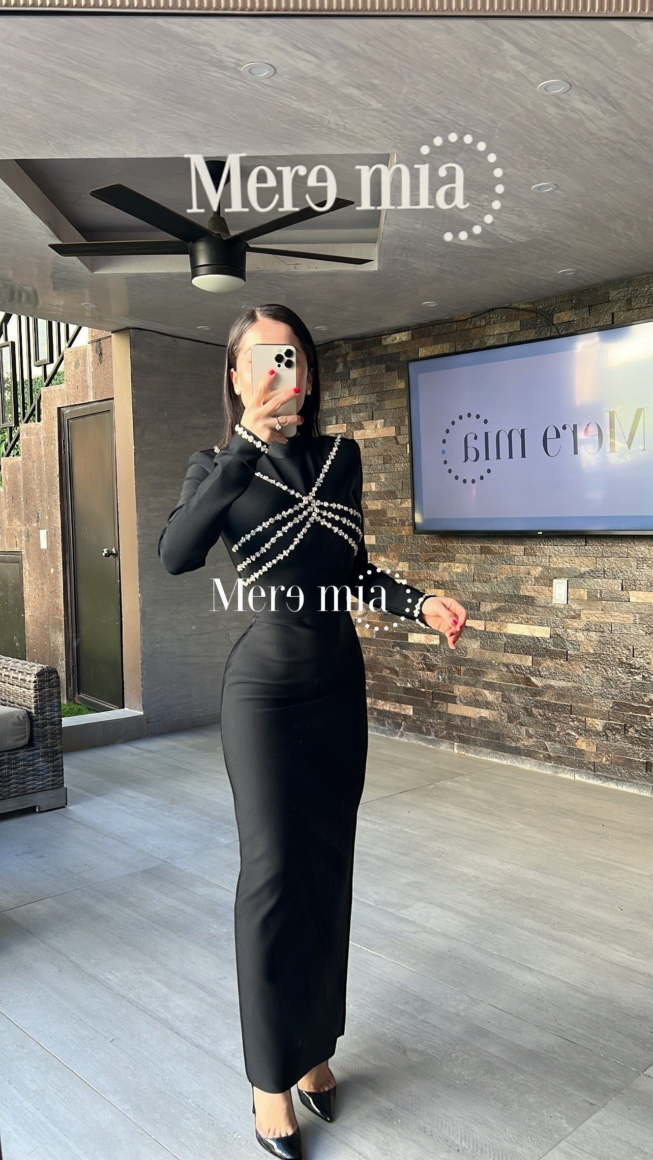 Vestido negro apl cruzada