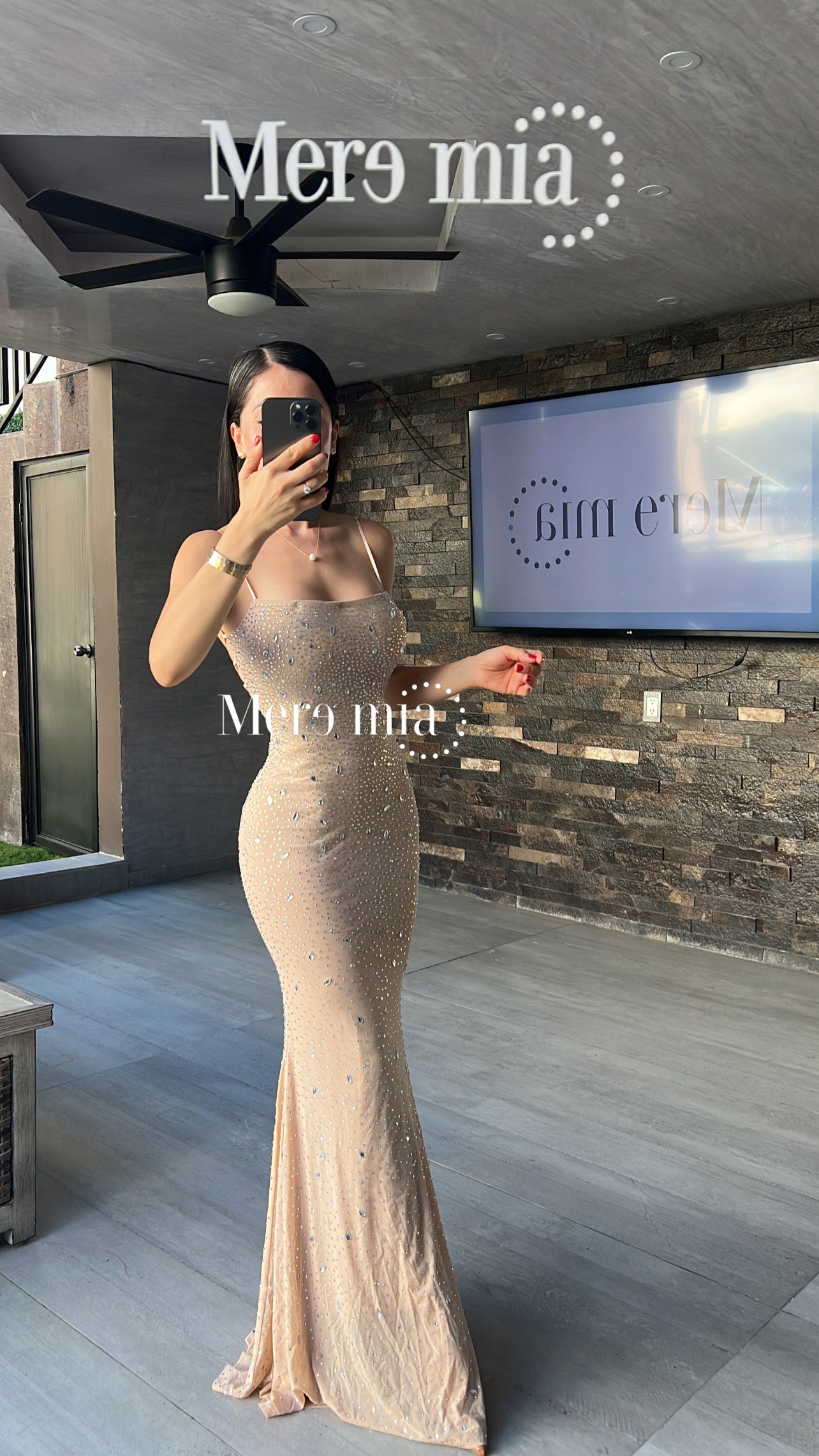 Vestido nude espalda cintas