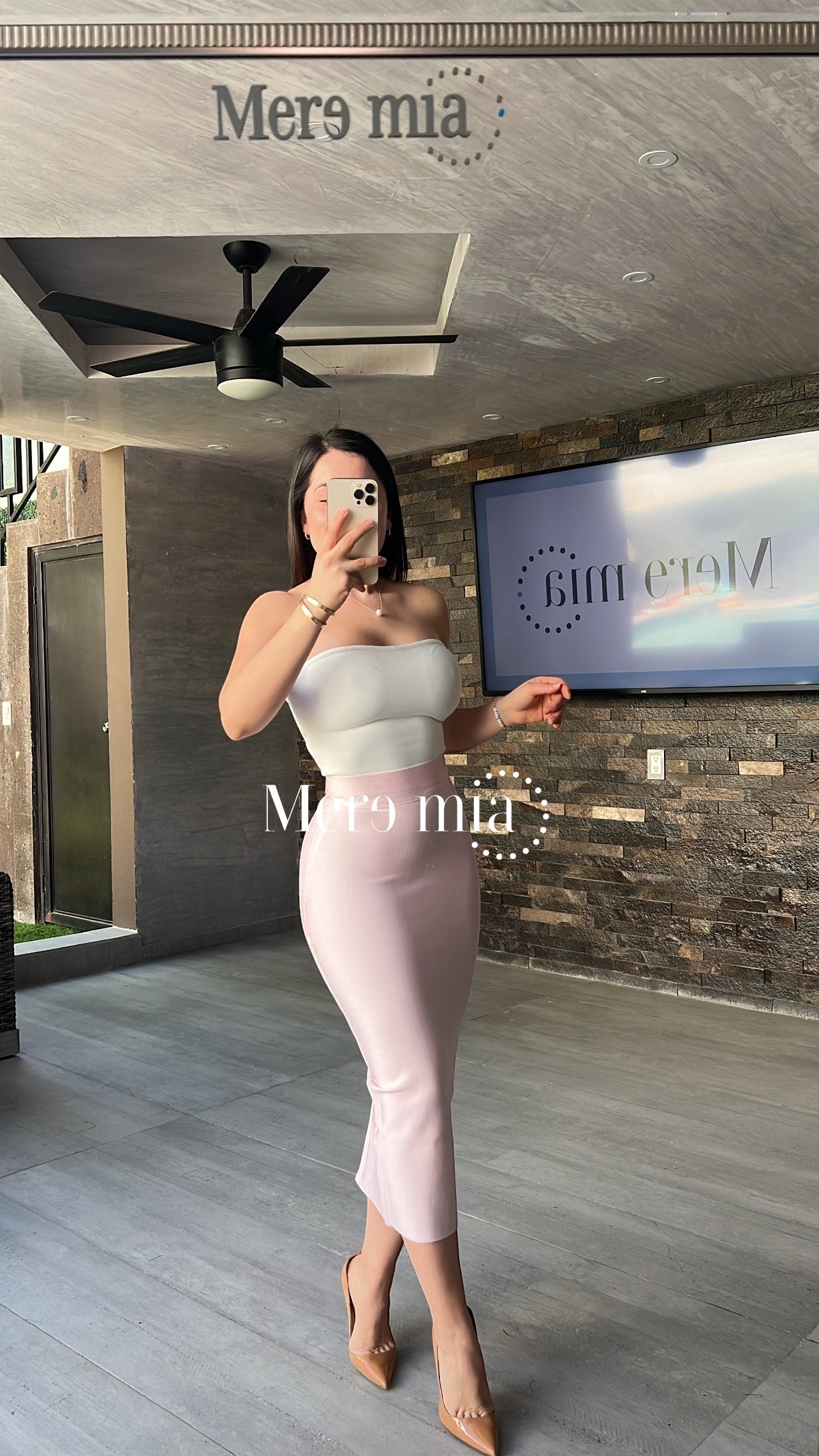 Falda salmón nude midi