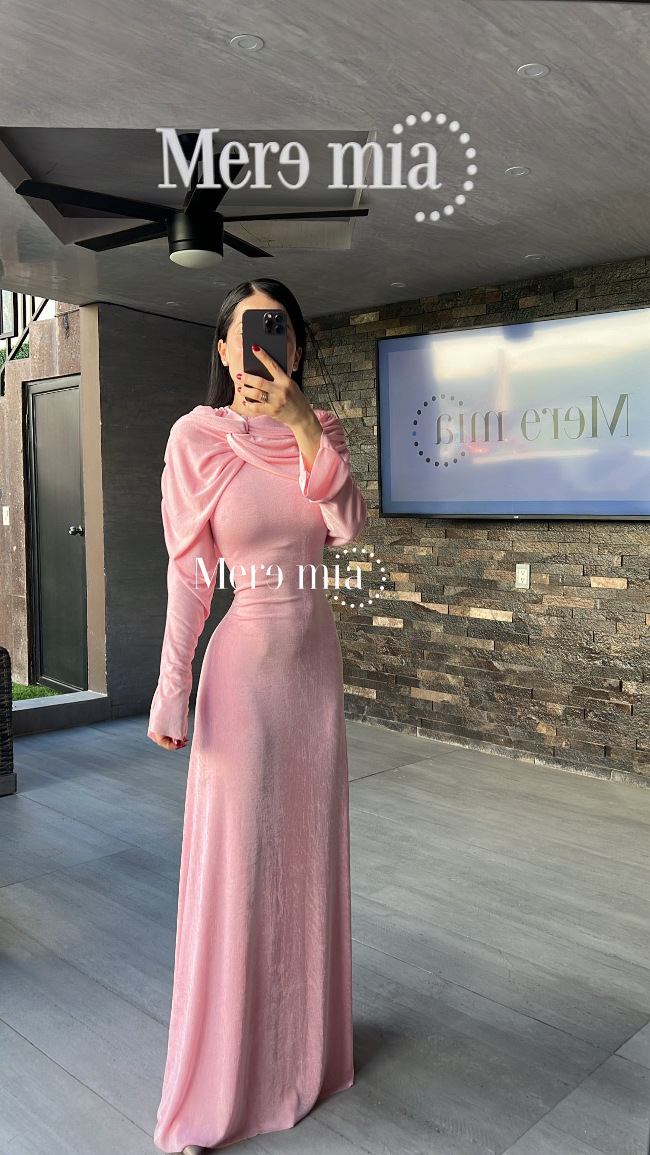 Vestido rosa plisado nudo