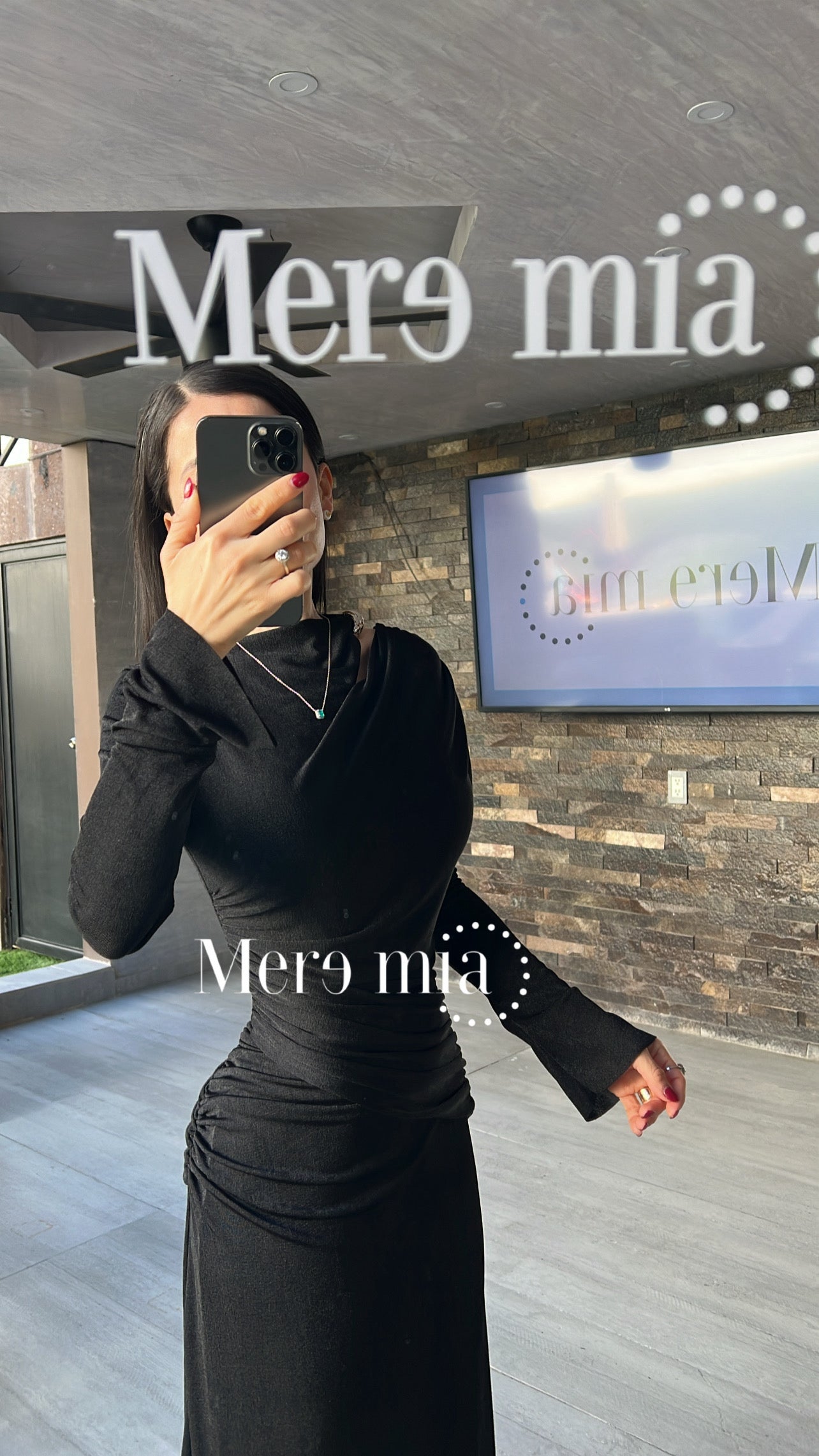 Vestido plisado hoyo