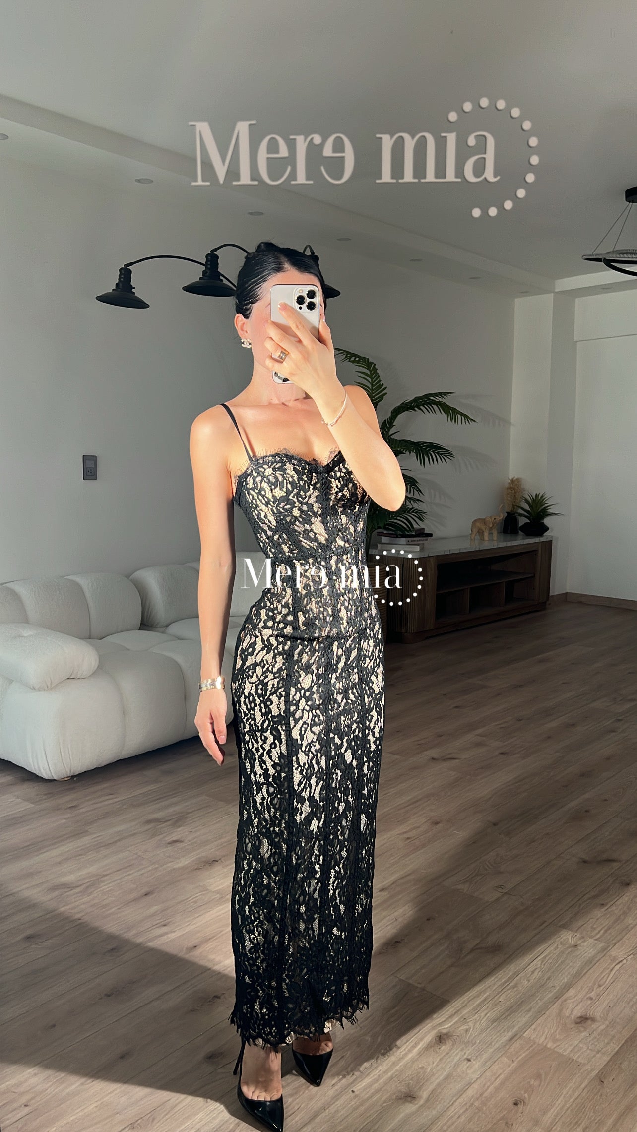 Vestido negro encaje