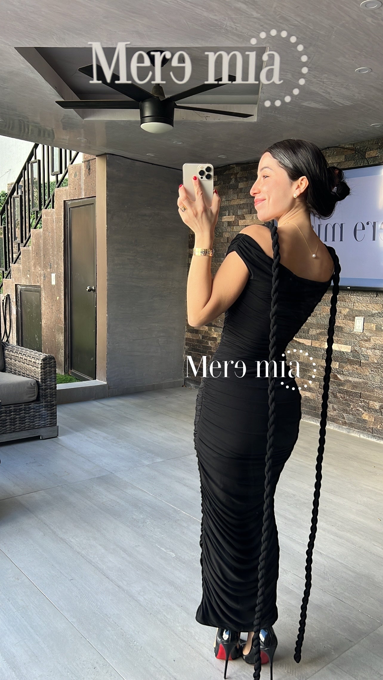 Vestido negro plisado trenz