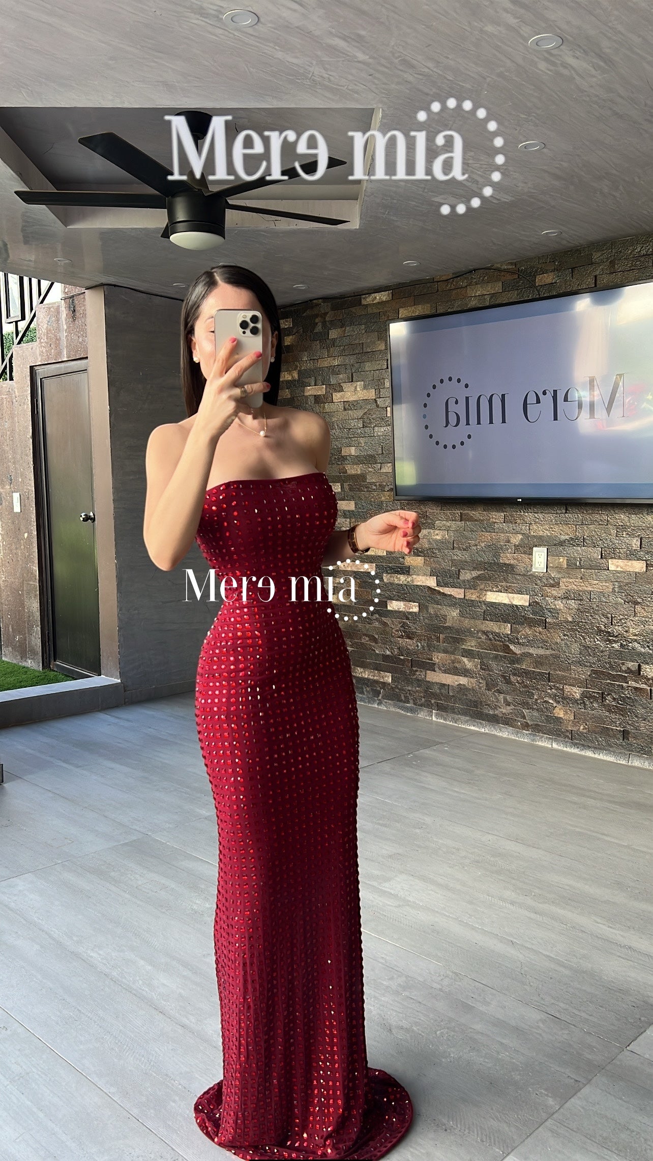 Vestido tinto puntos