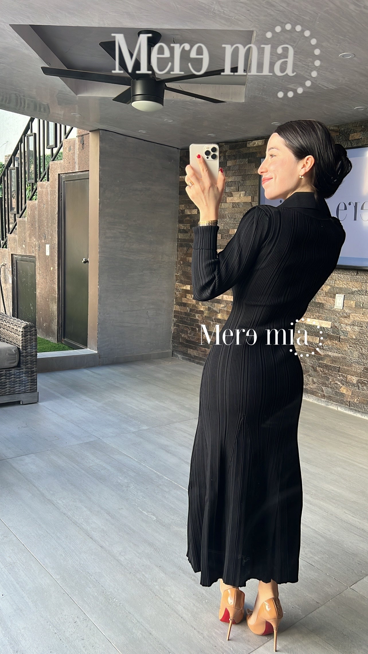 Vestido negro rayado cuello