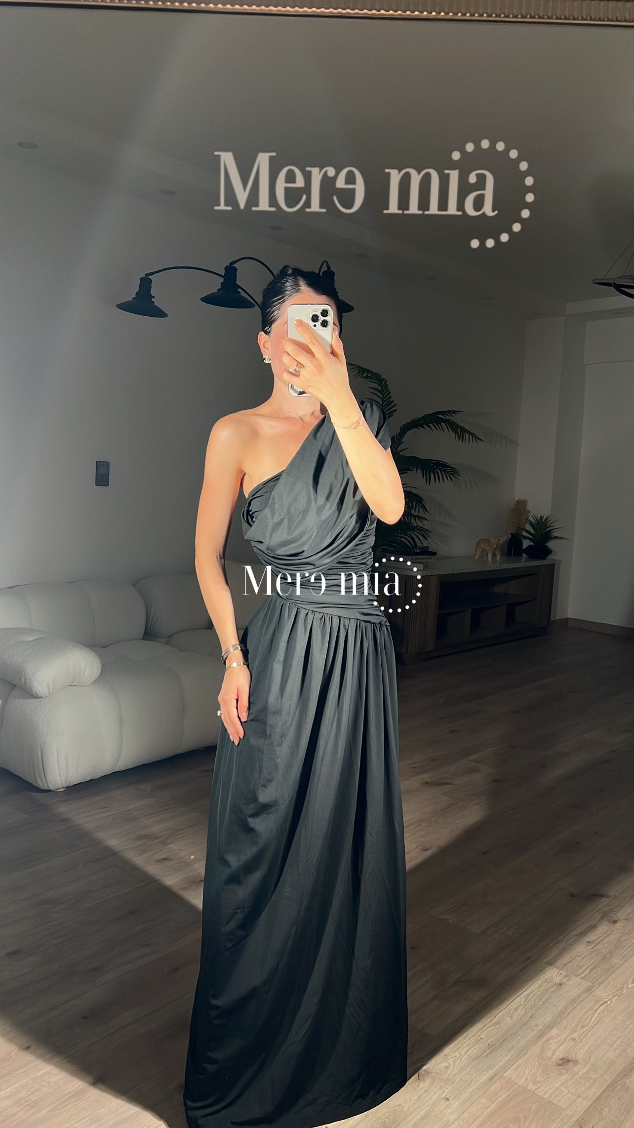 Vestido hombro plisado