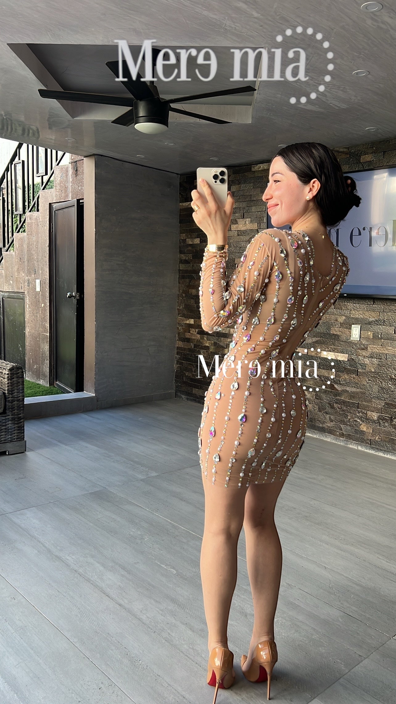 Vestido nude aplicaciones