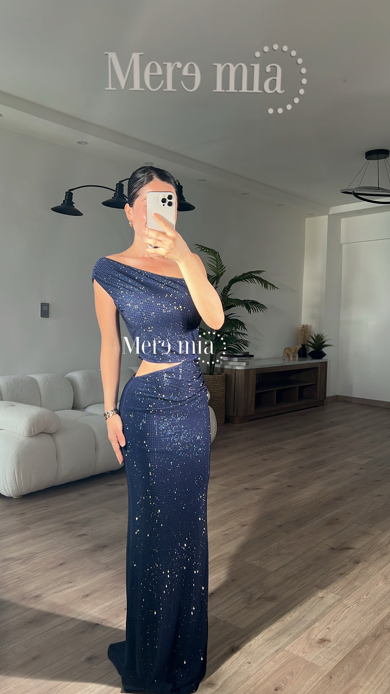 Vestido azul puntos hombro