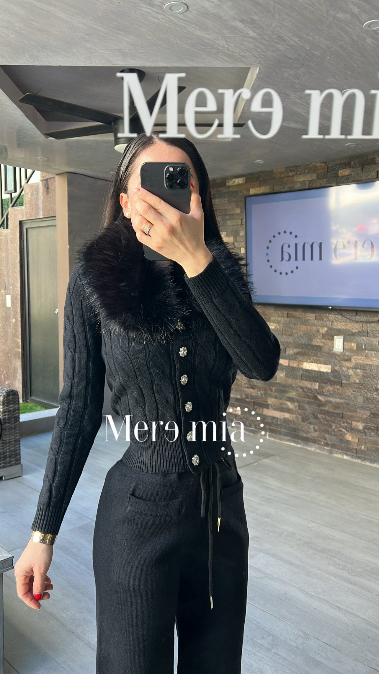 Conjunto pantalón cuello peluche