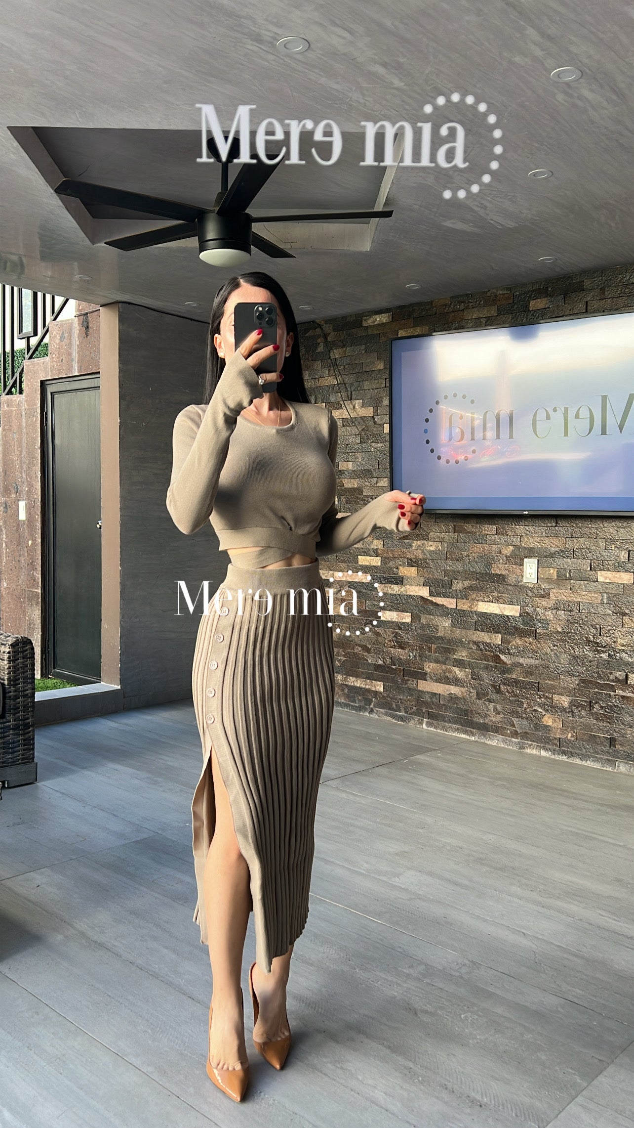 Conjunto beige sweater