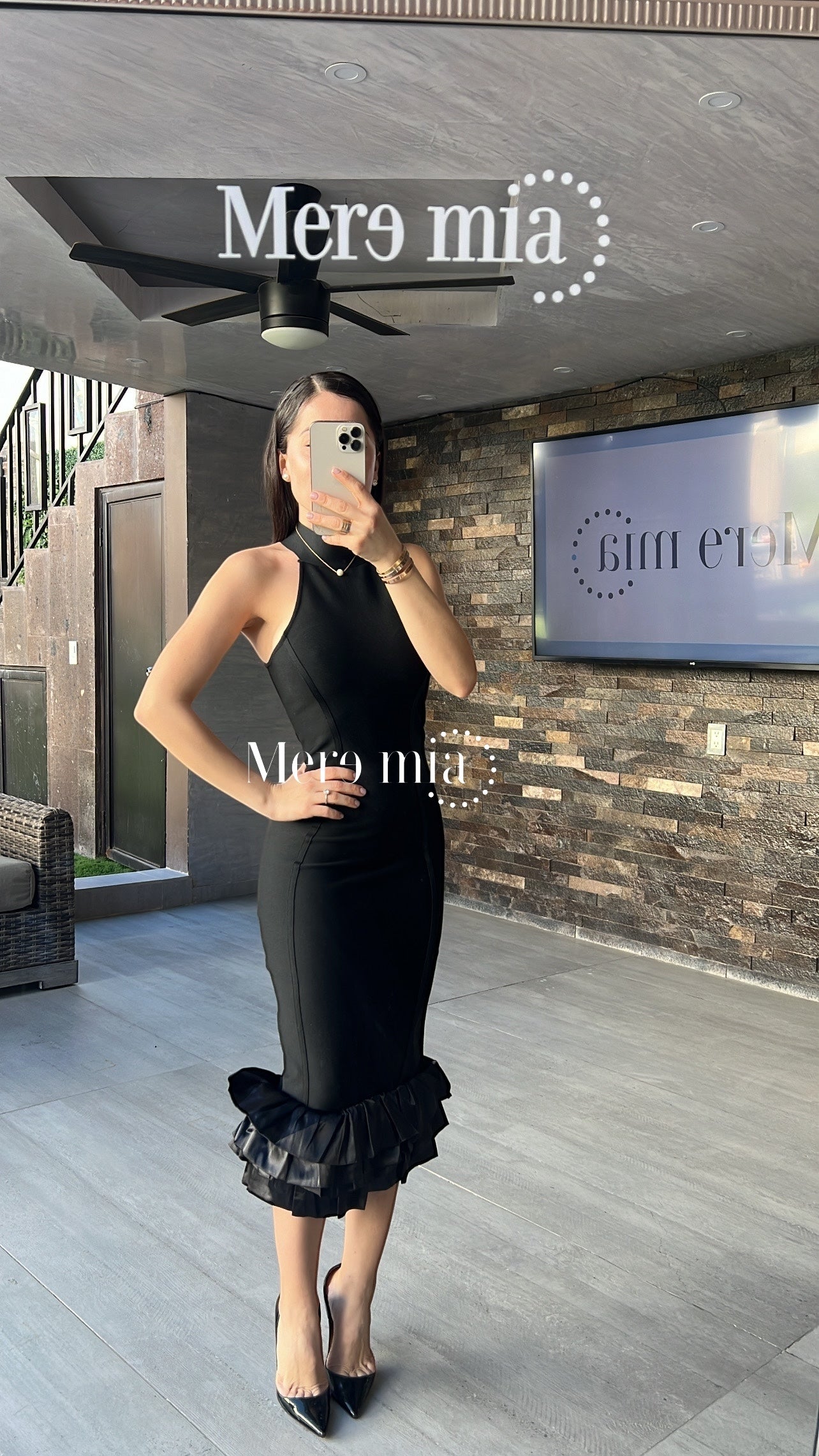 Vestido negro bandage escar