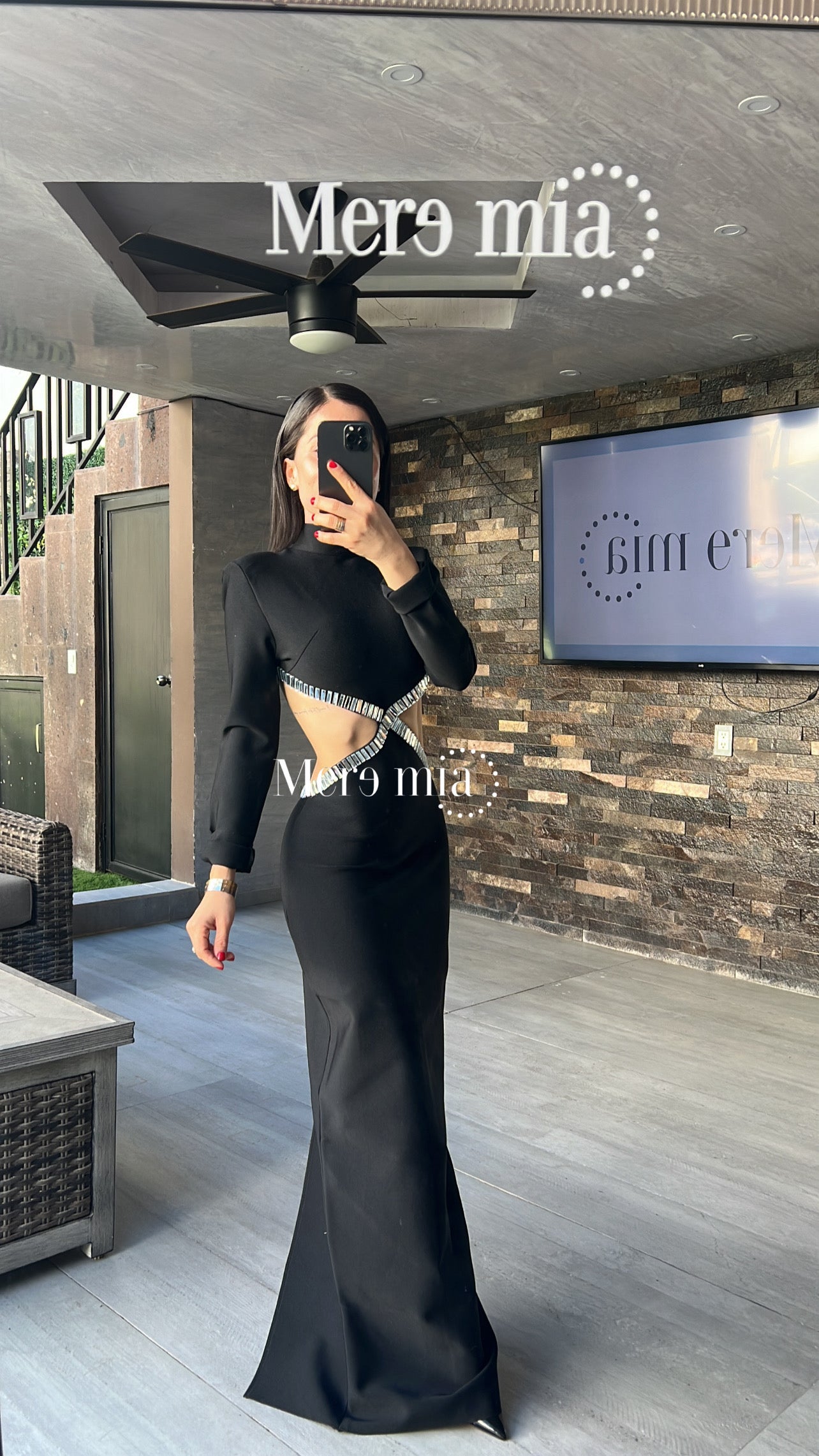 Vestido negro apl plata espalda