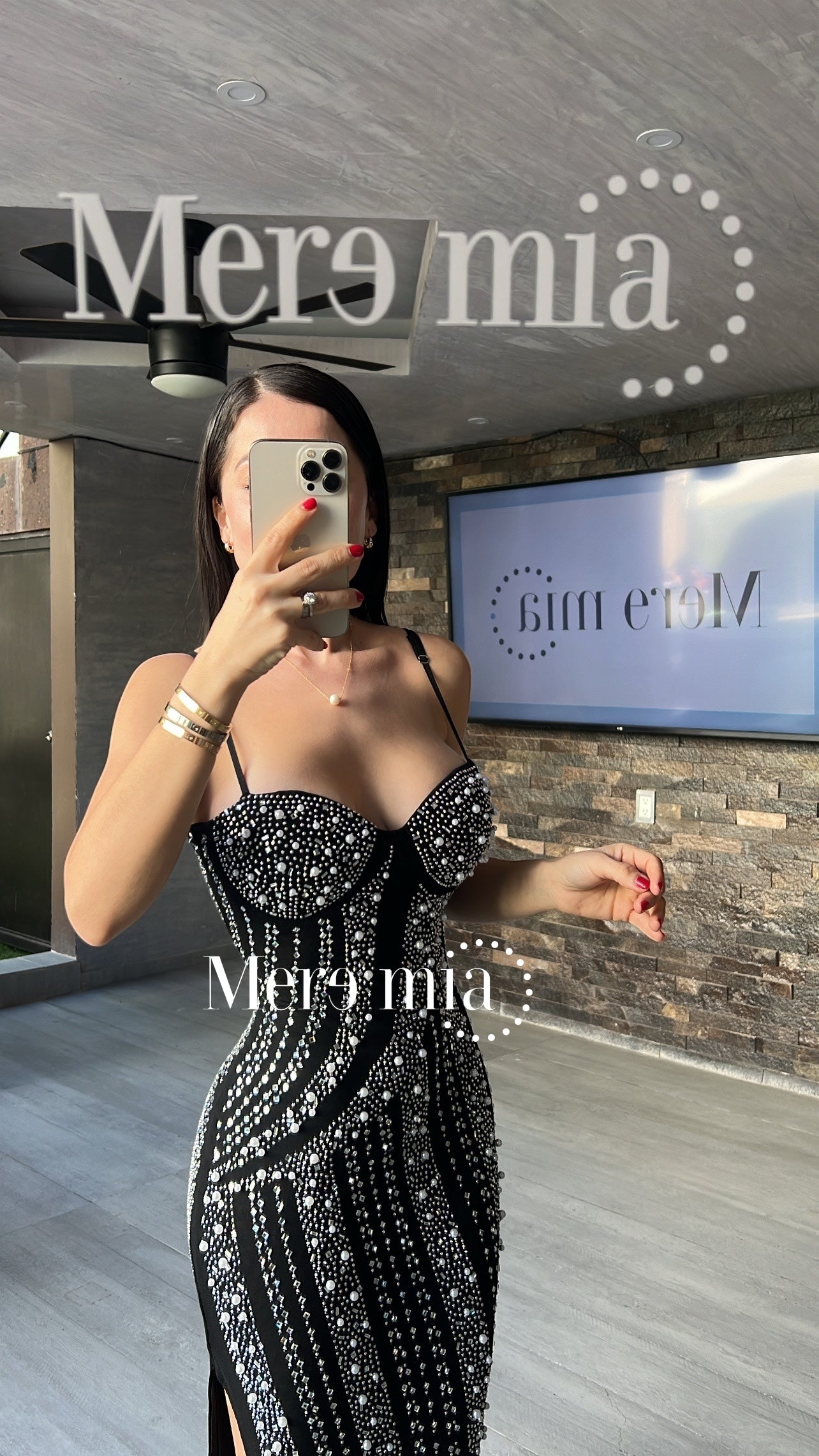 Vestido negro perlas