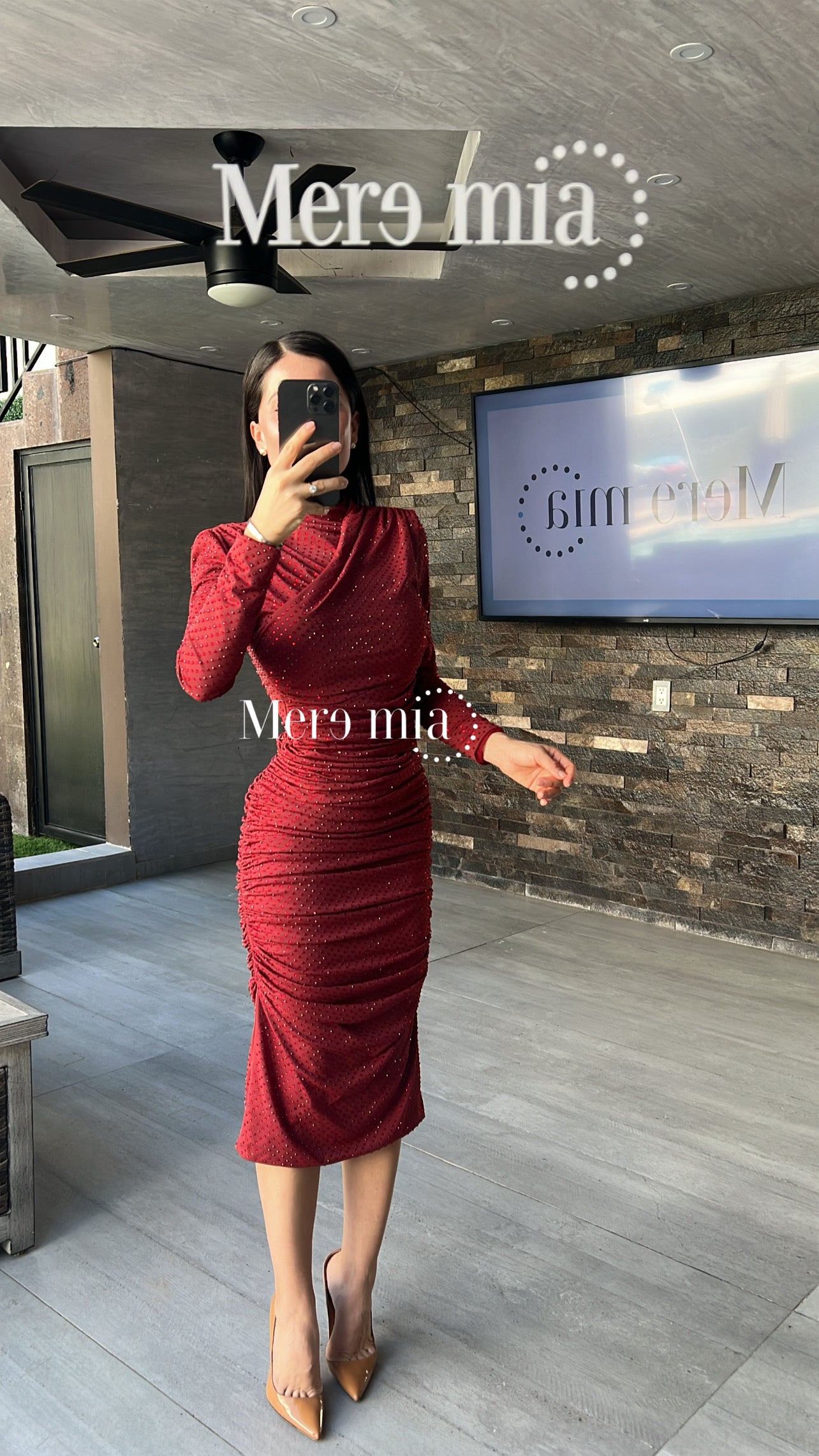 Vestido tinto puntos