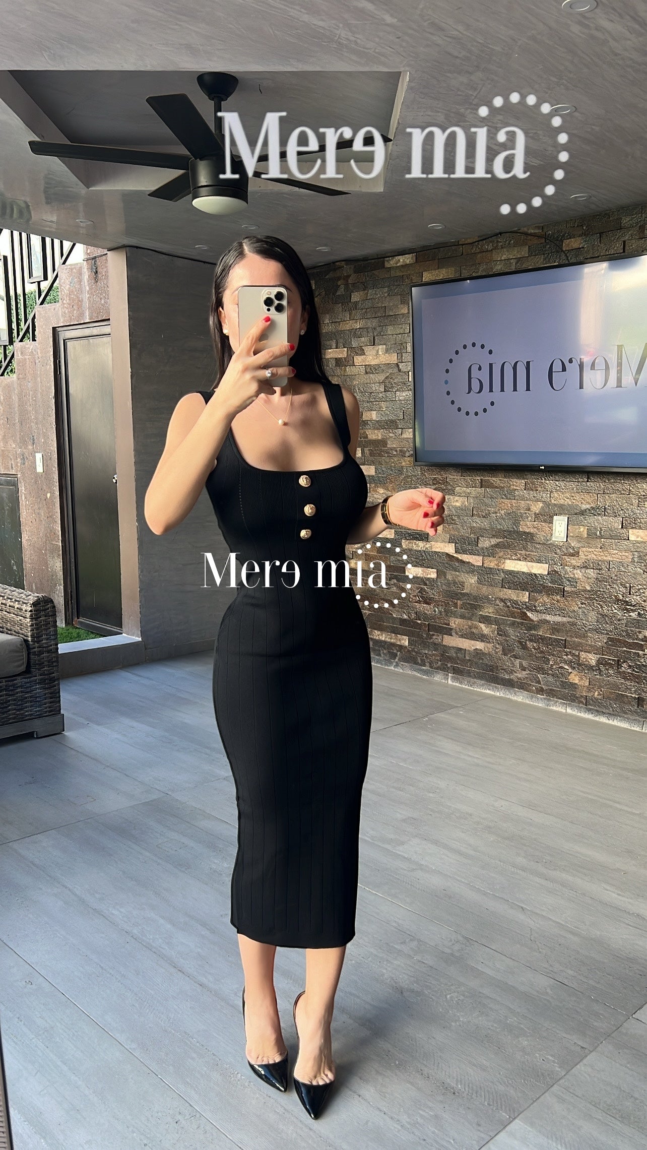 Vestido negro botones