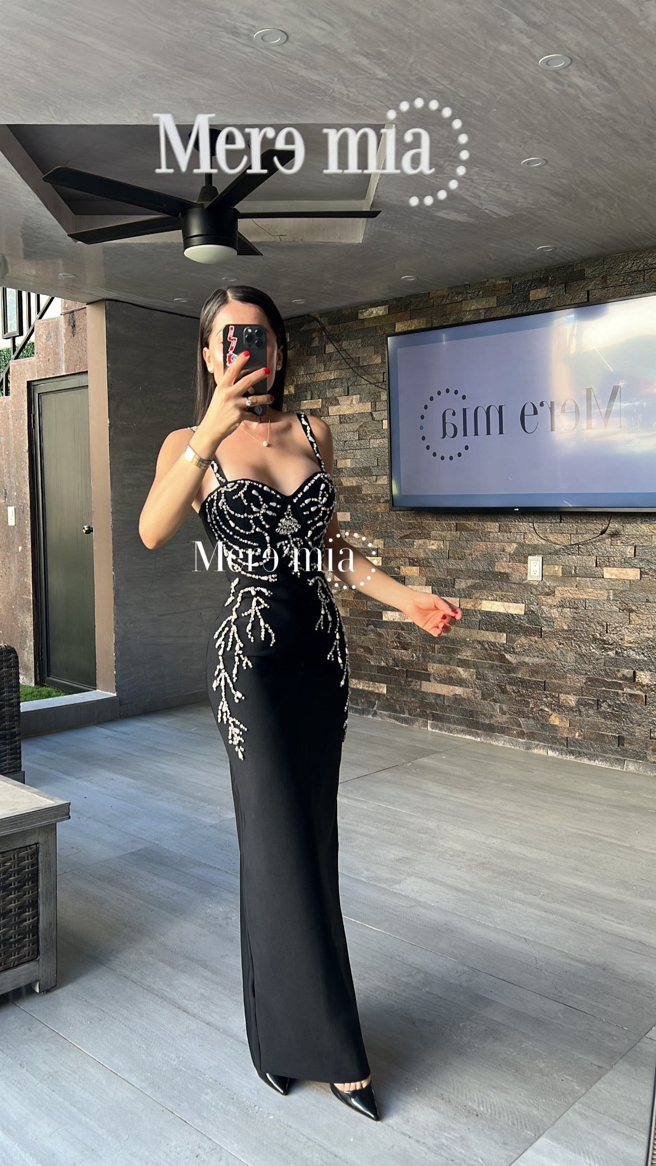 Vestido negro ramas plata