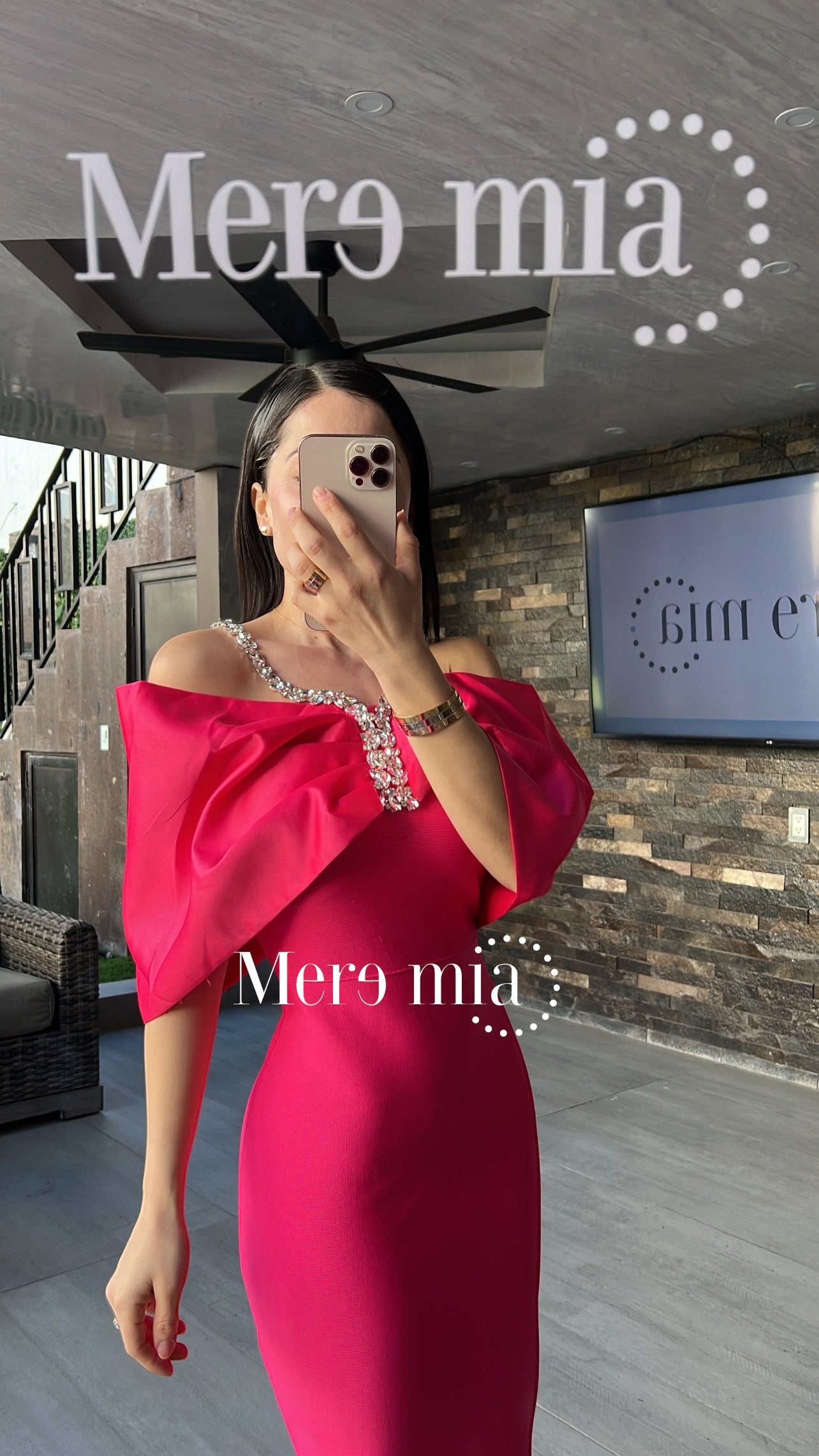 Vestido rosa hombros sat