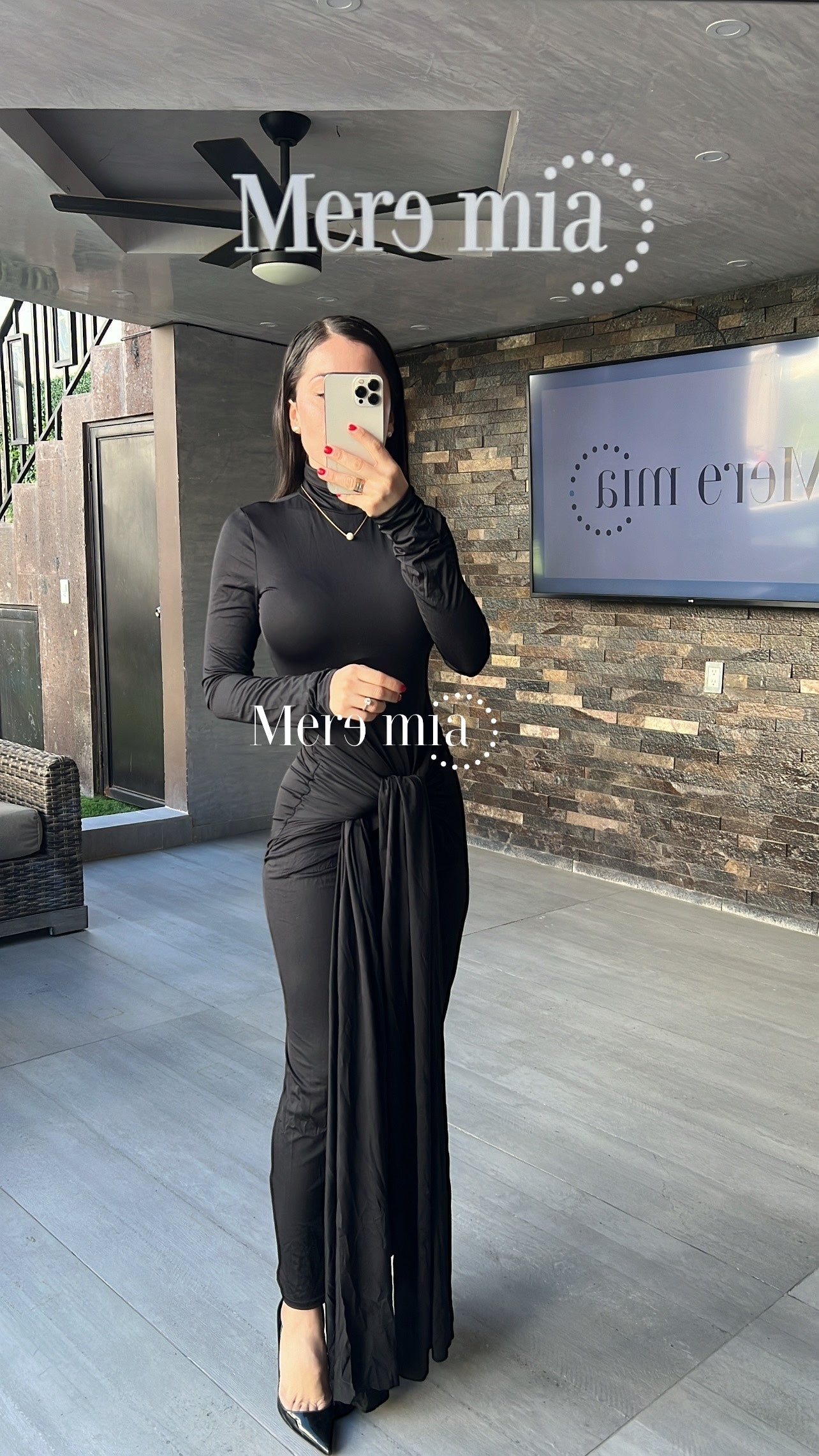 Vestido negro cuello stretch