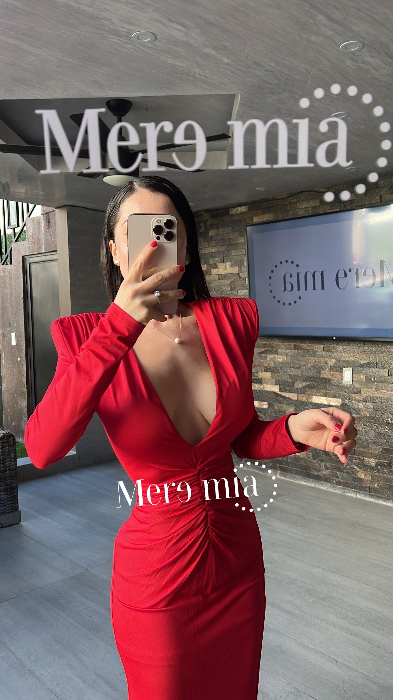 Vestido rojo V plisado