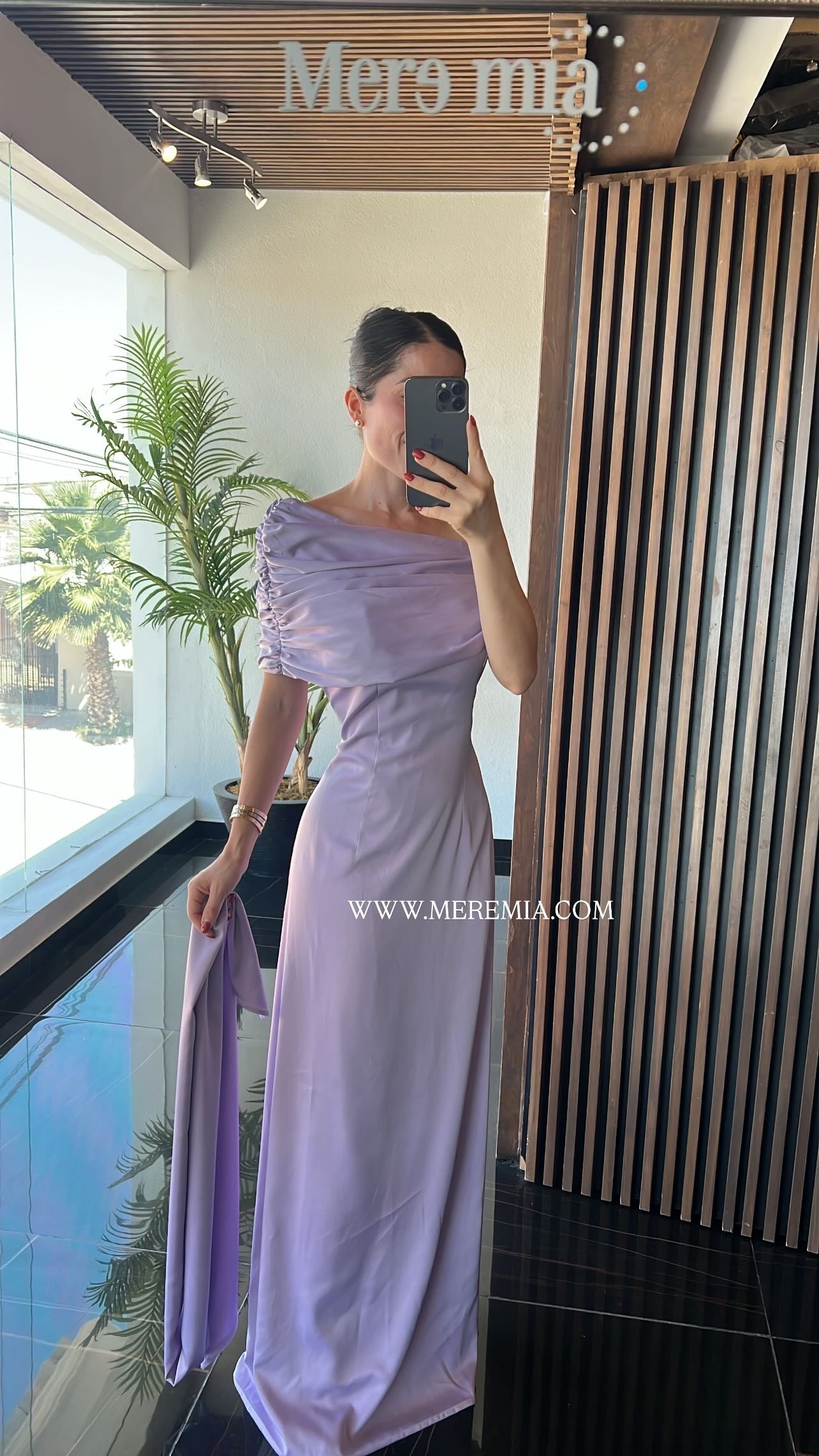 Vestido listo satin olan arriba