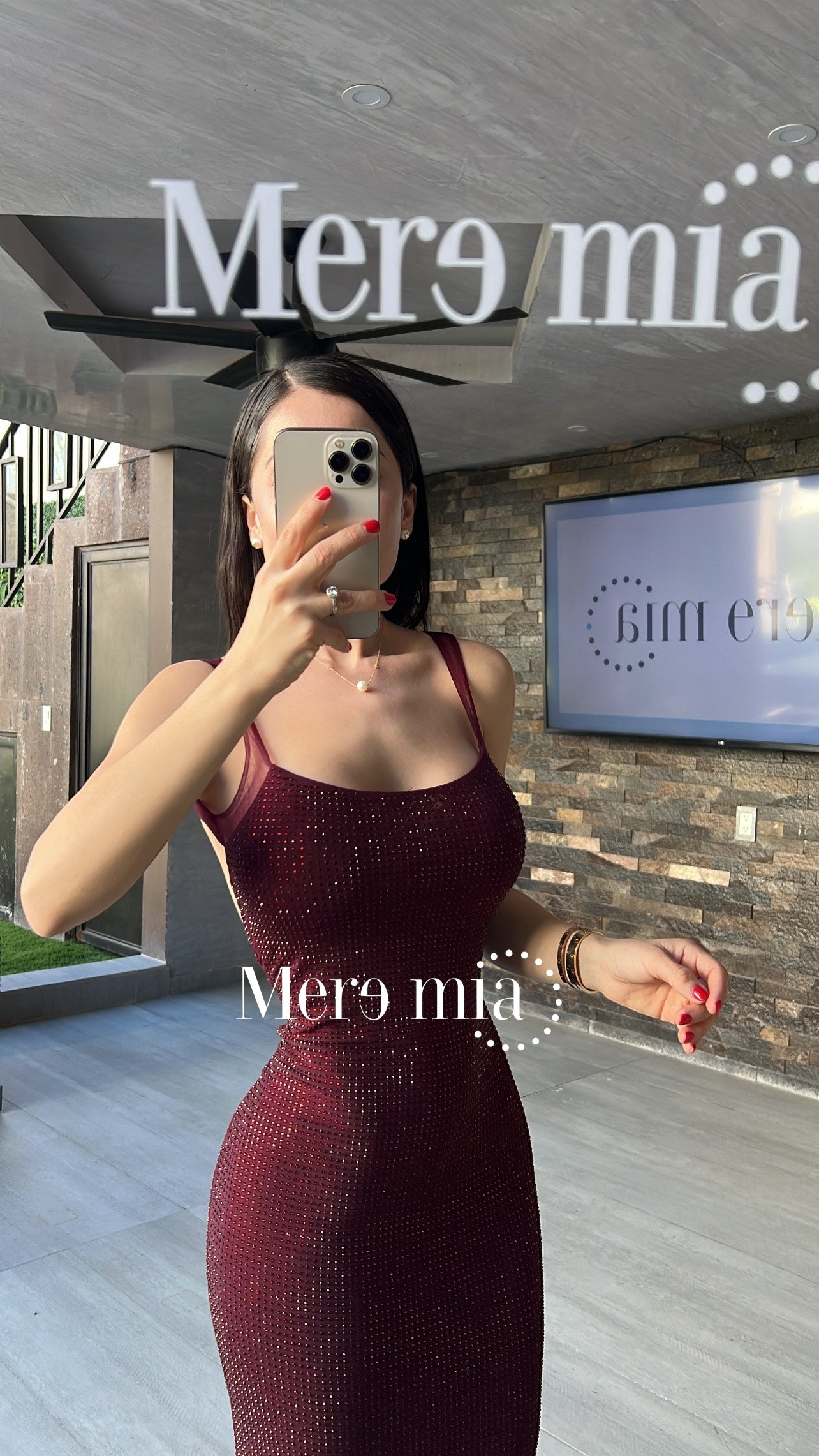 Vestido tinto puntos malla