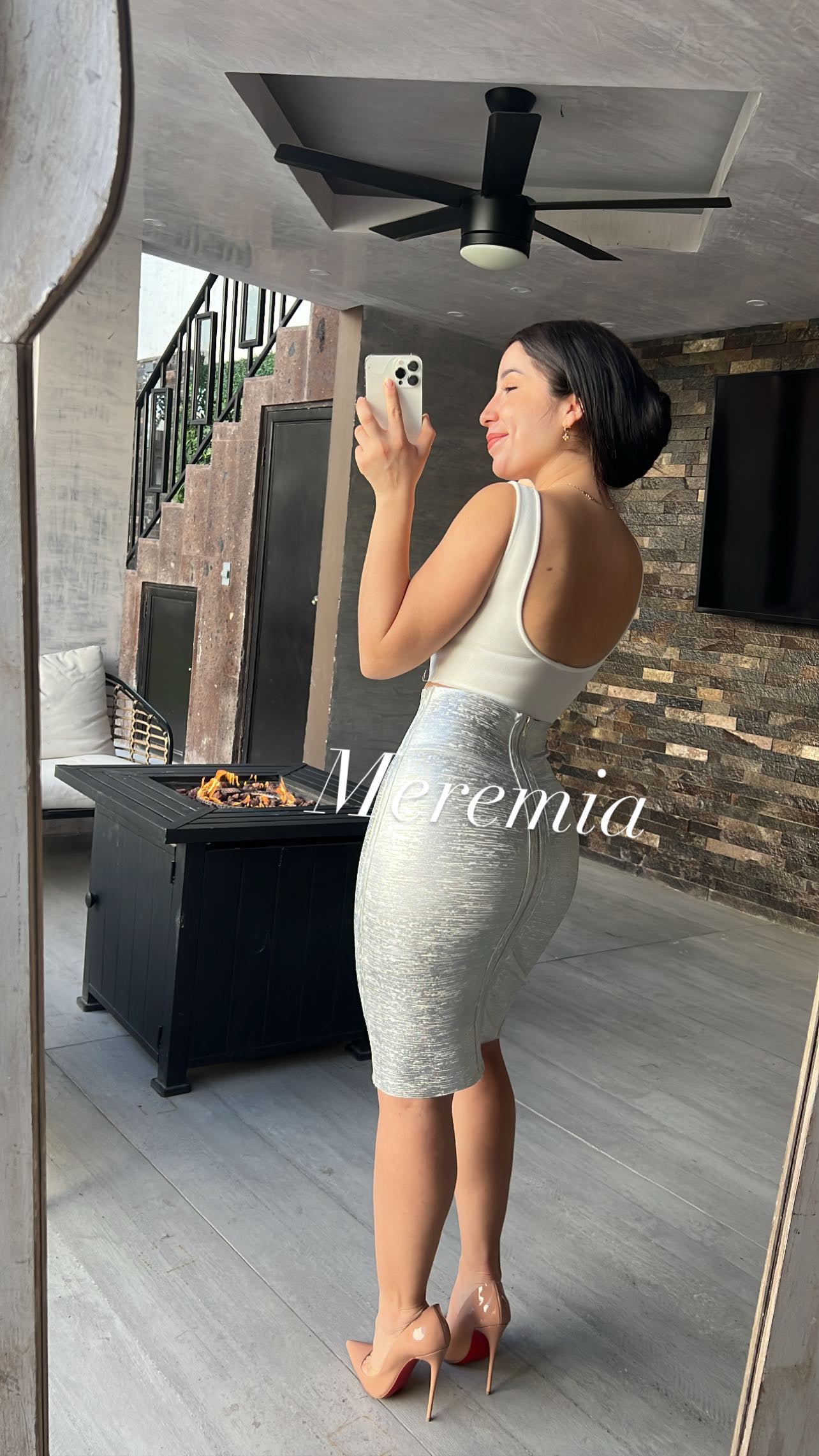 Falda metálica